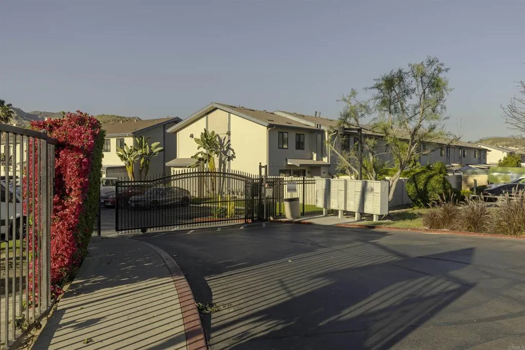12650 Lakeshore Dr Unit 160