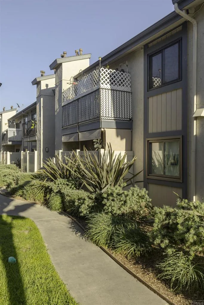 12650 Lakeshore Dr Unit 160