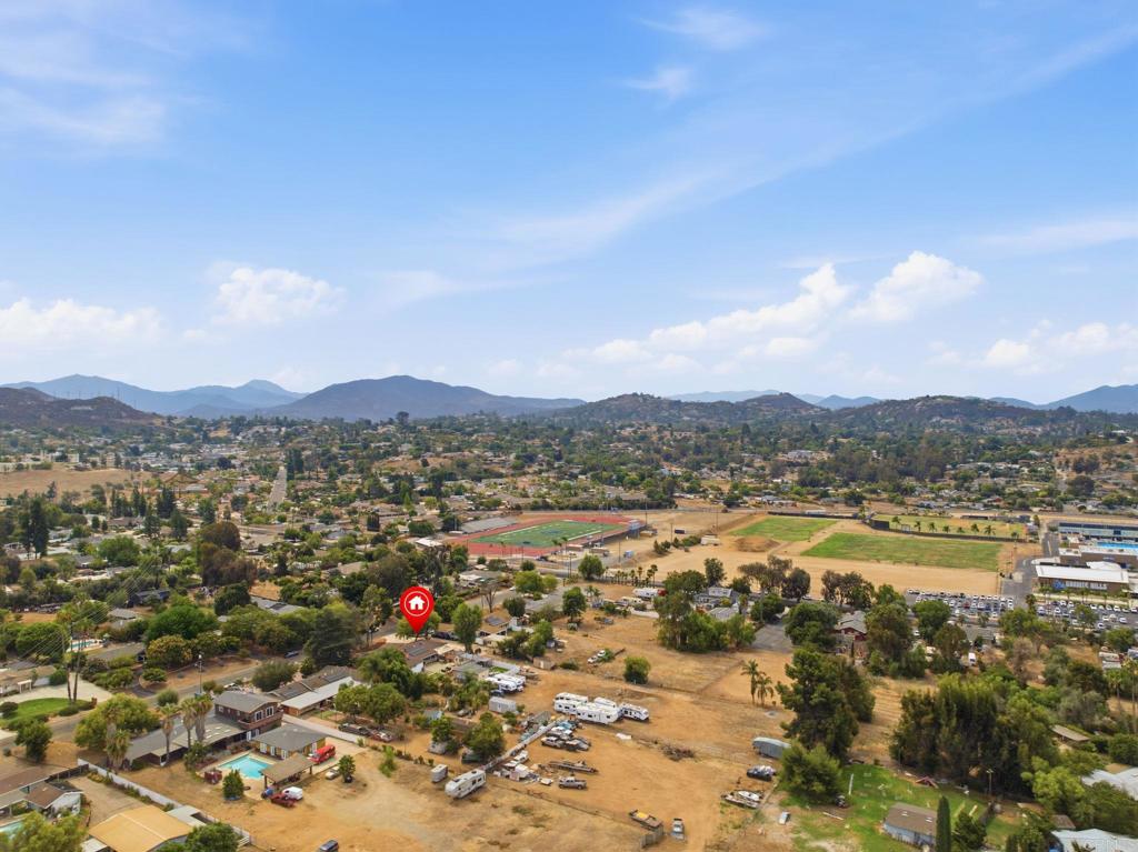 646 El Rancho Dr