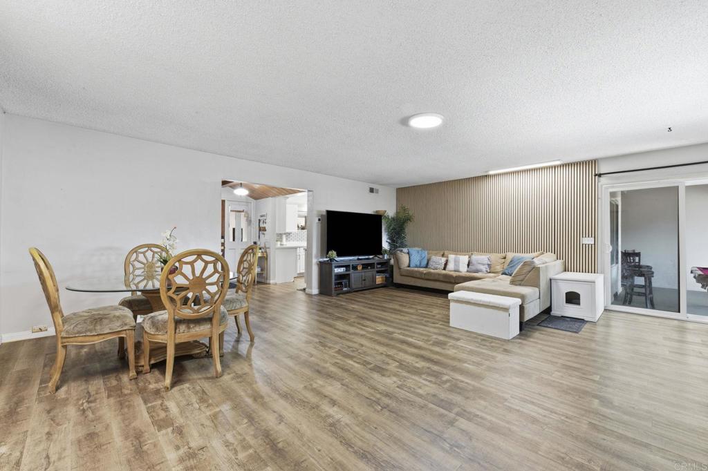 646 El Rancho Dr