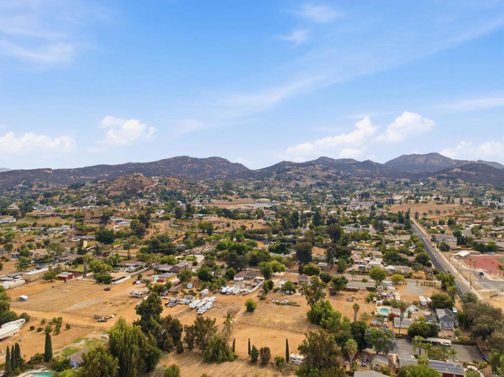 646 El Rancho Dr