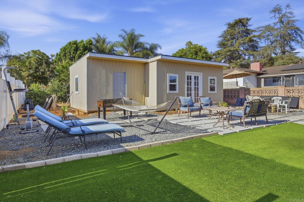 646 El Rancho Dr