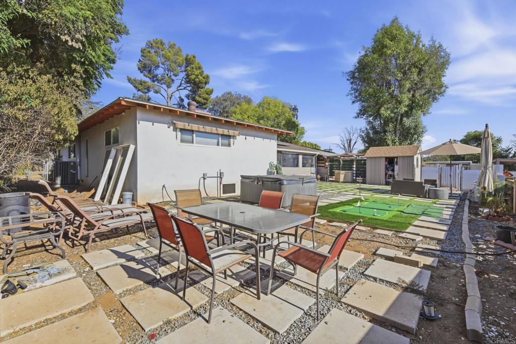 646 El Rancho Dr