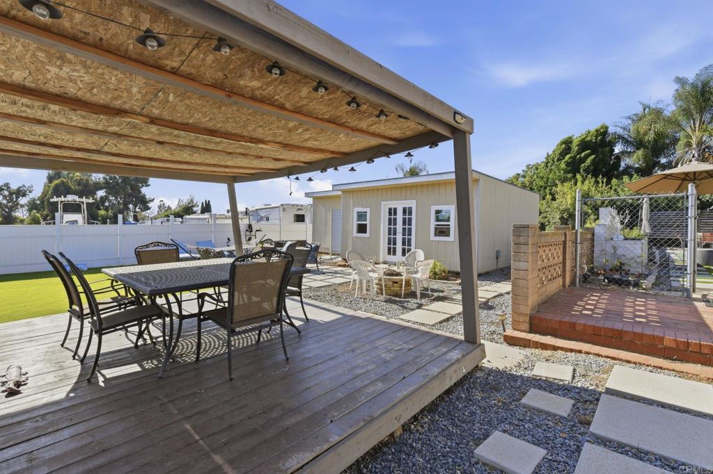 646 El Rancho Dr