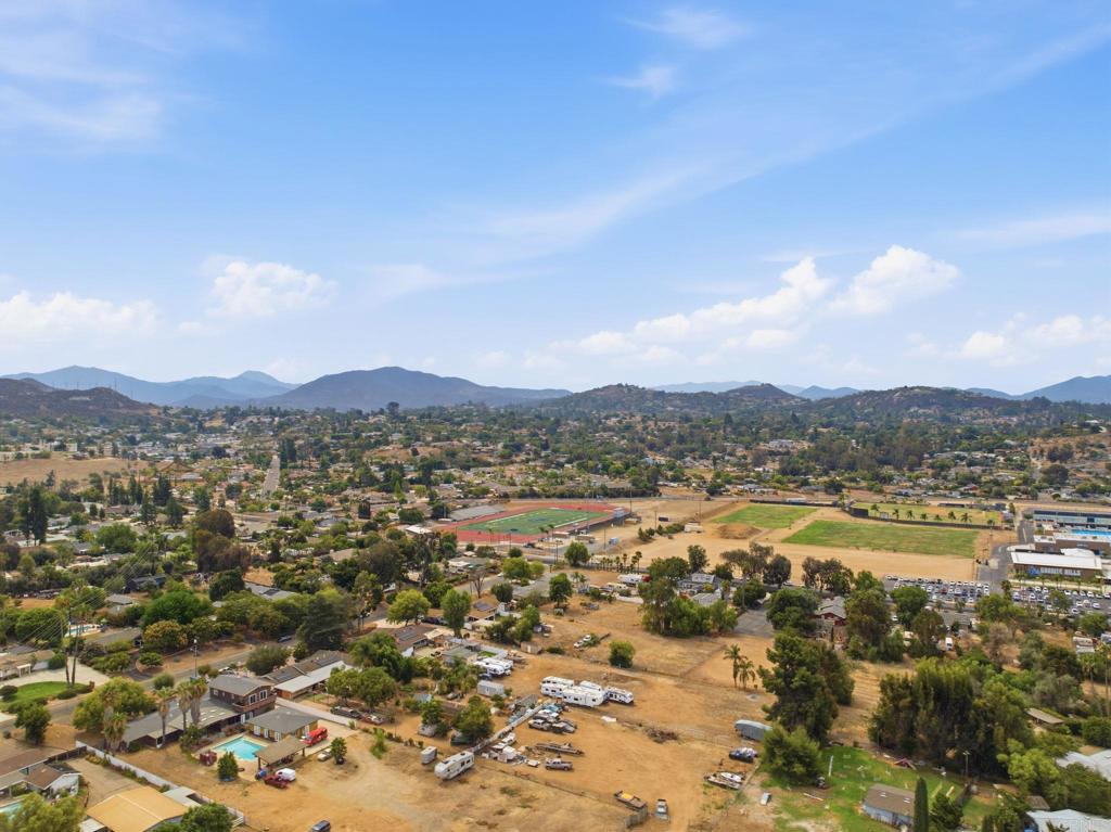 646 El Rancho Dr