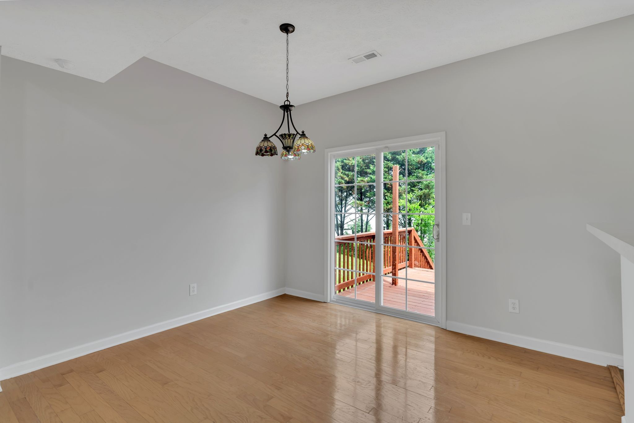 120 Claybrook Ln