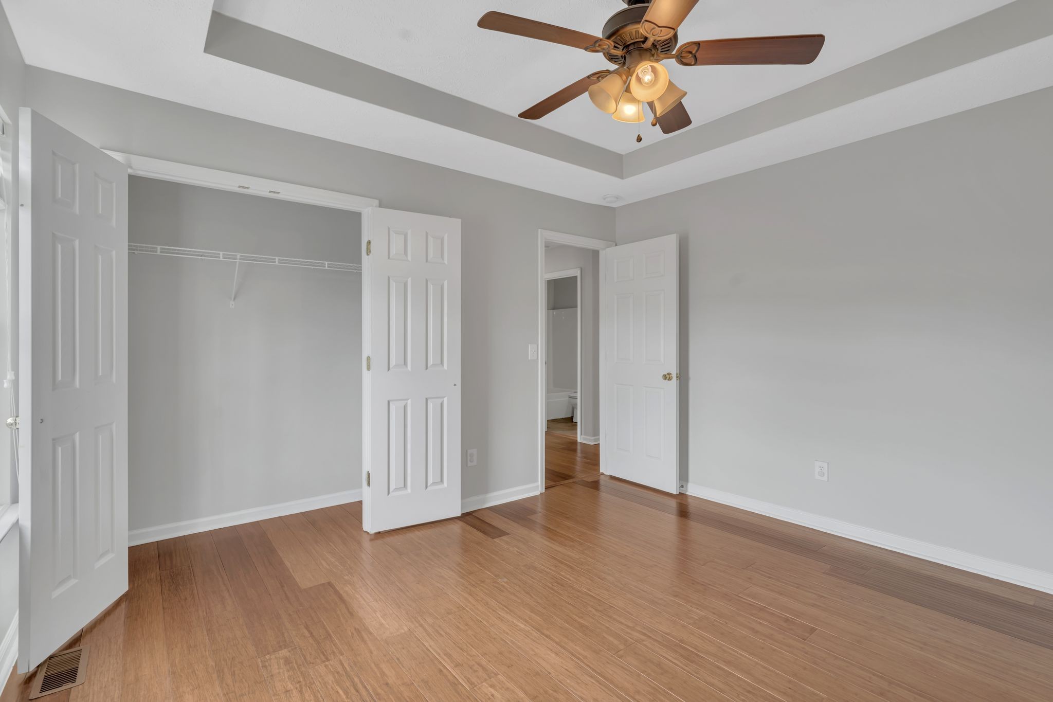 120 Claybrook Ln