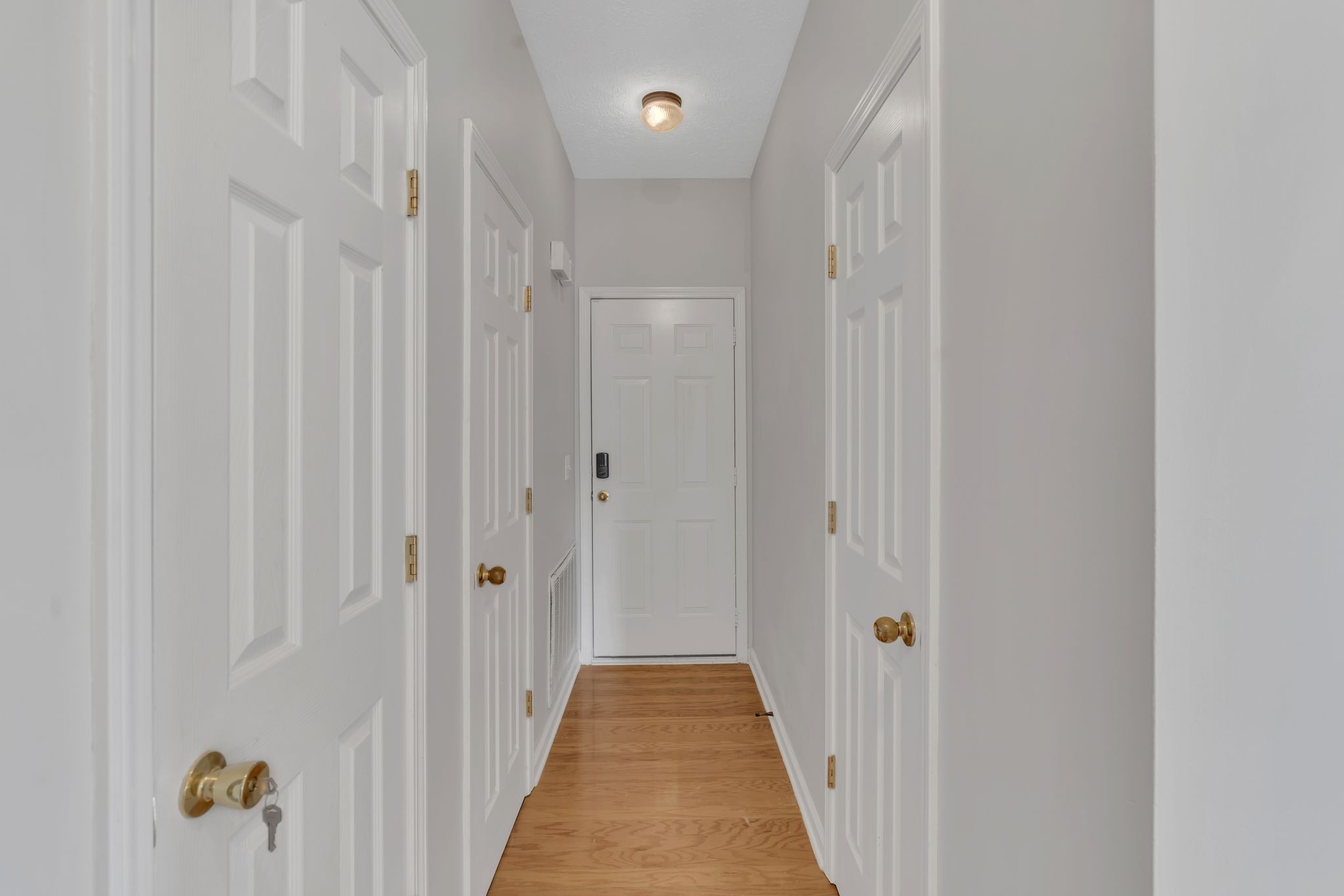 120 Claybrook Ln