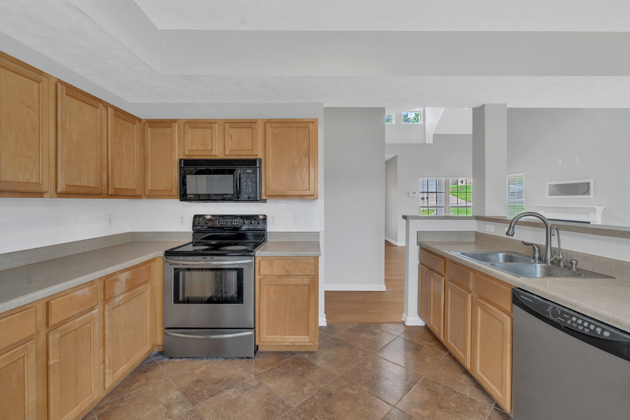 120 Claybrook Ln