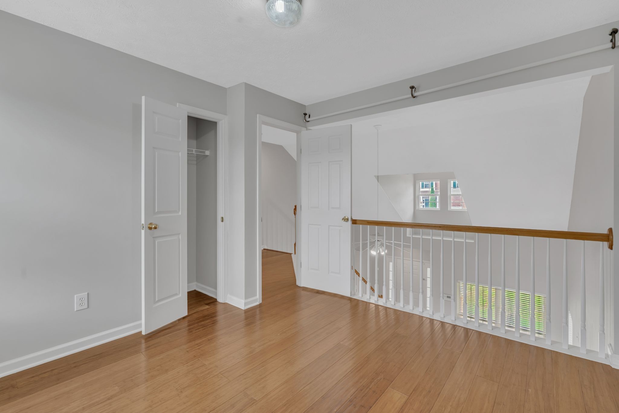 120 Claybrook Ln