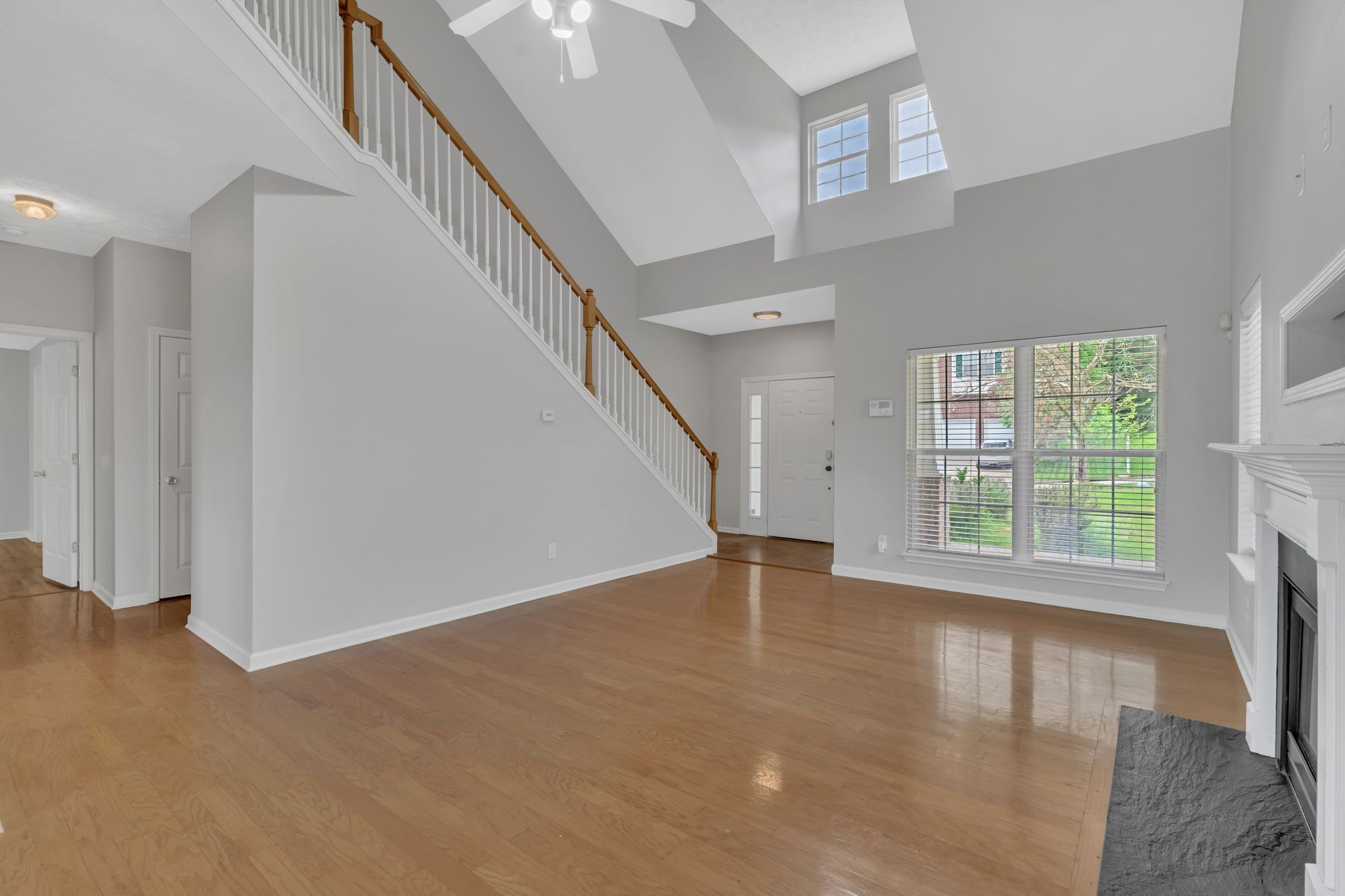120 Claybrook Ln