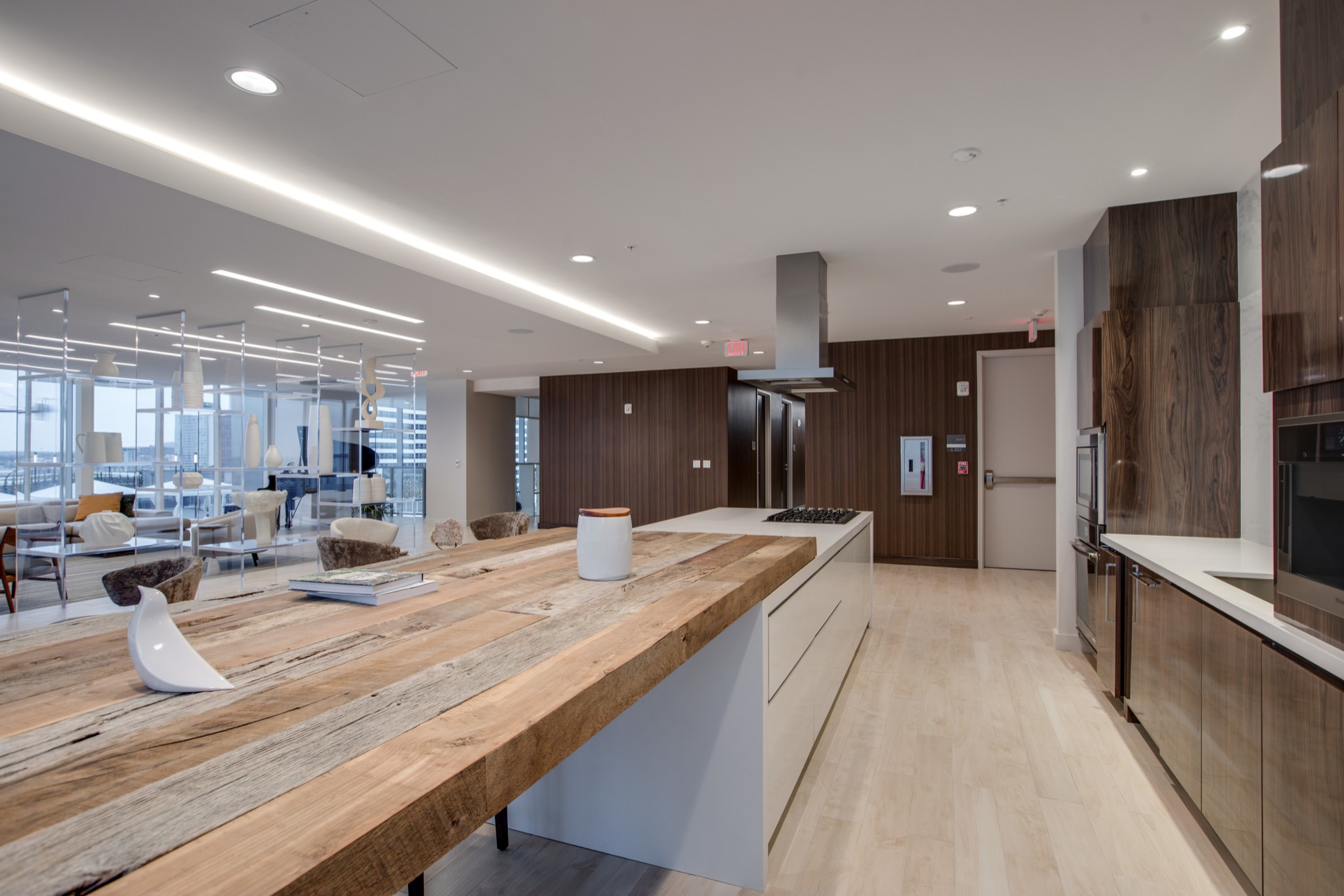 515 Church St Unit: 3102
