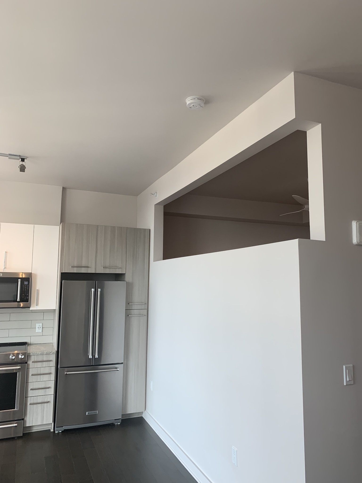 515 Church St Unit: 3102