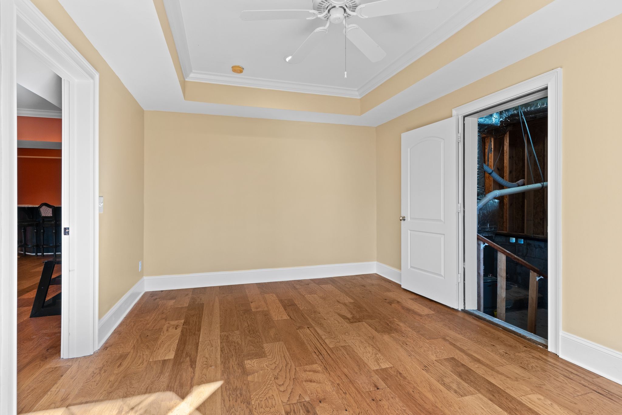 6016 Woodland Hills Dr