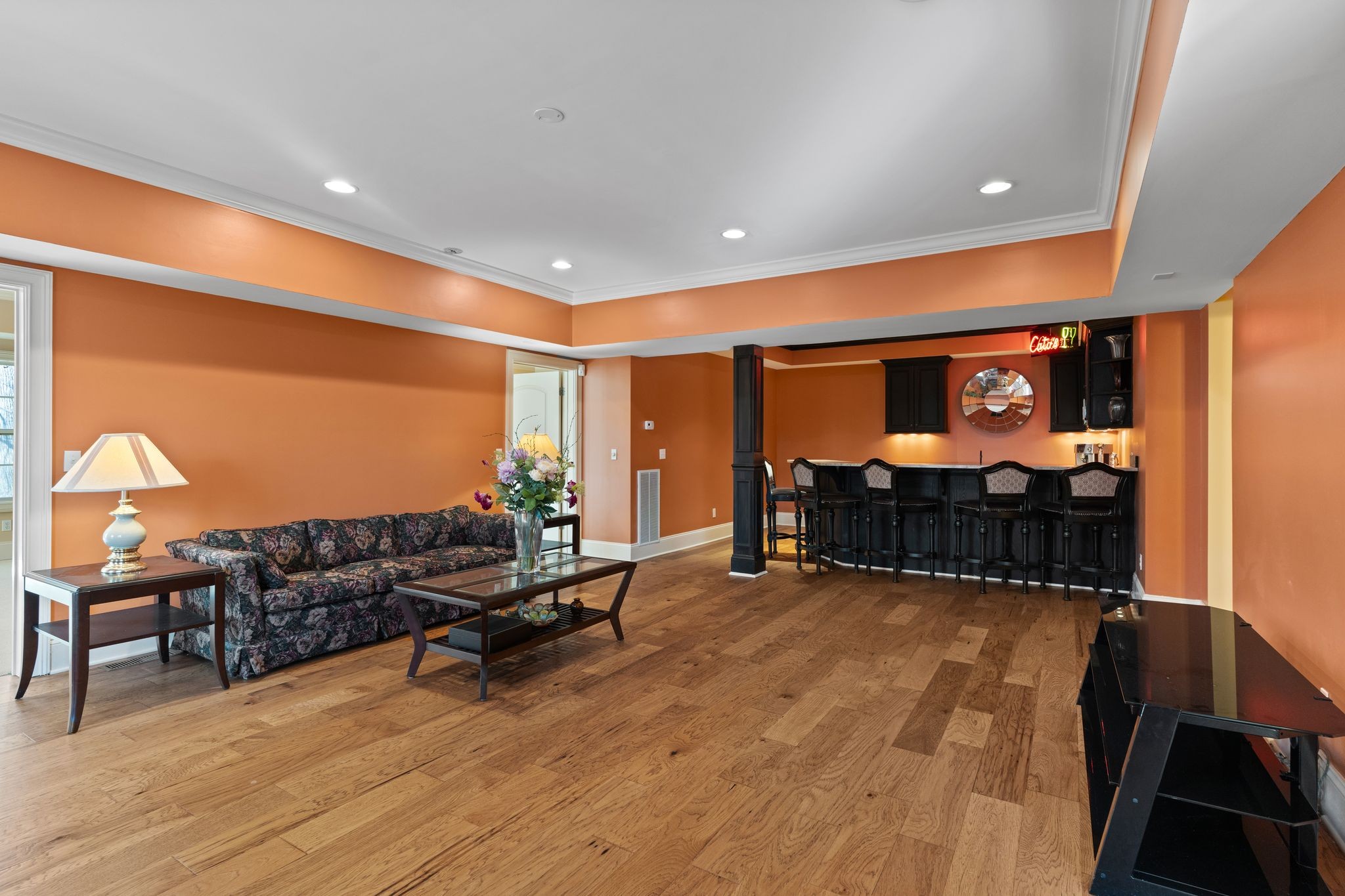 6016 Woodland Hills Dr