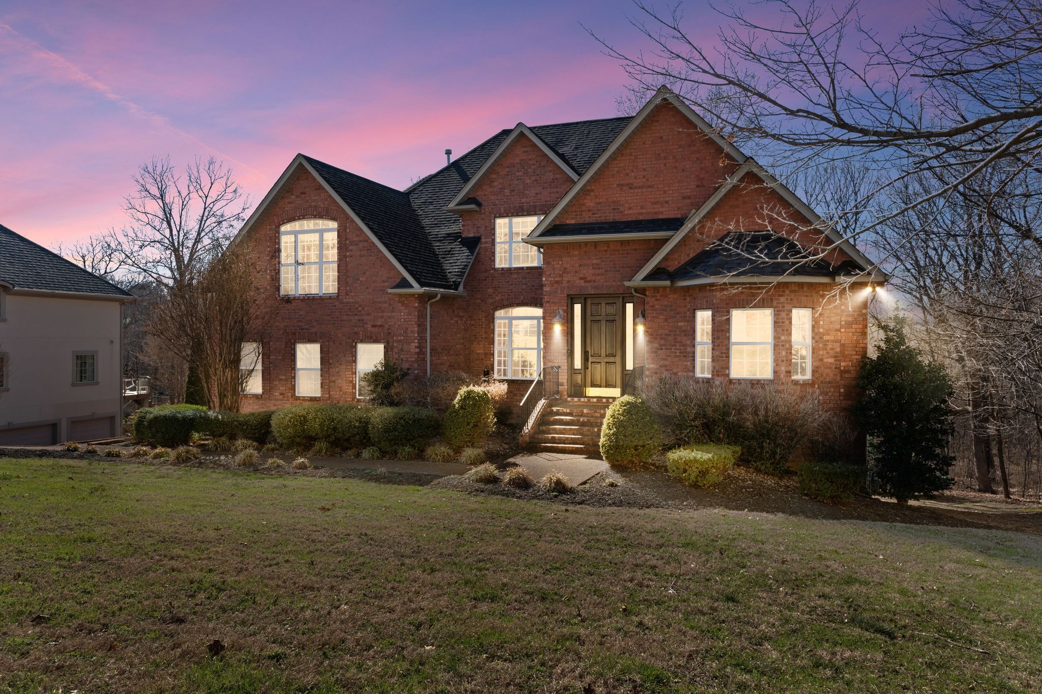 6016 Woodland Hills Dr