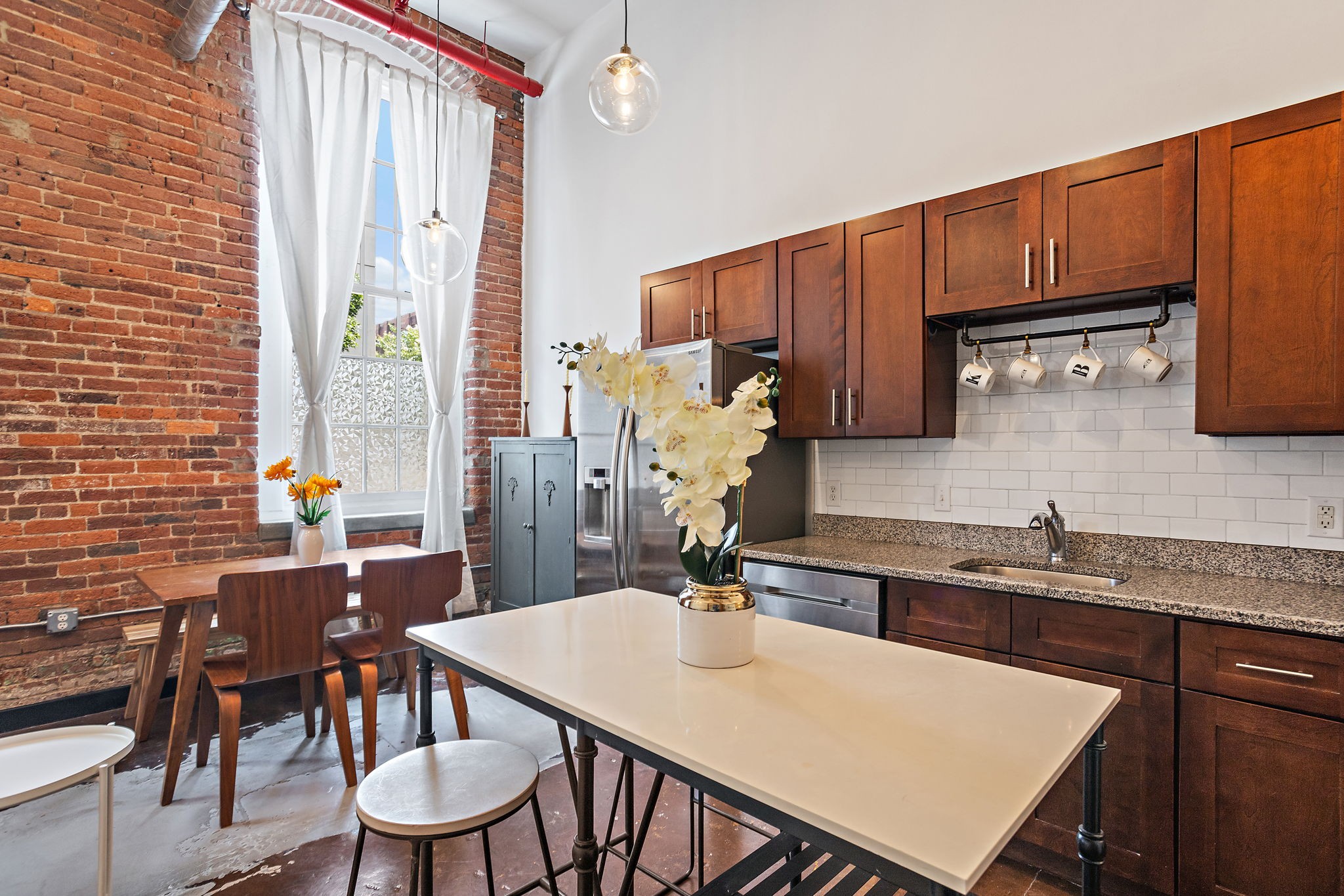 1350 Rosa L Parks Blvd Unit: 255