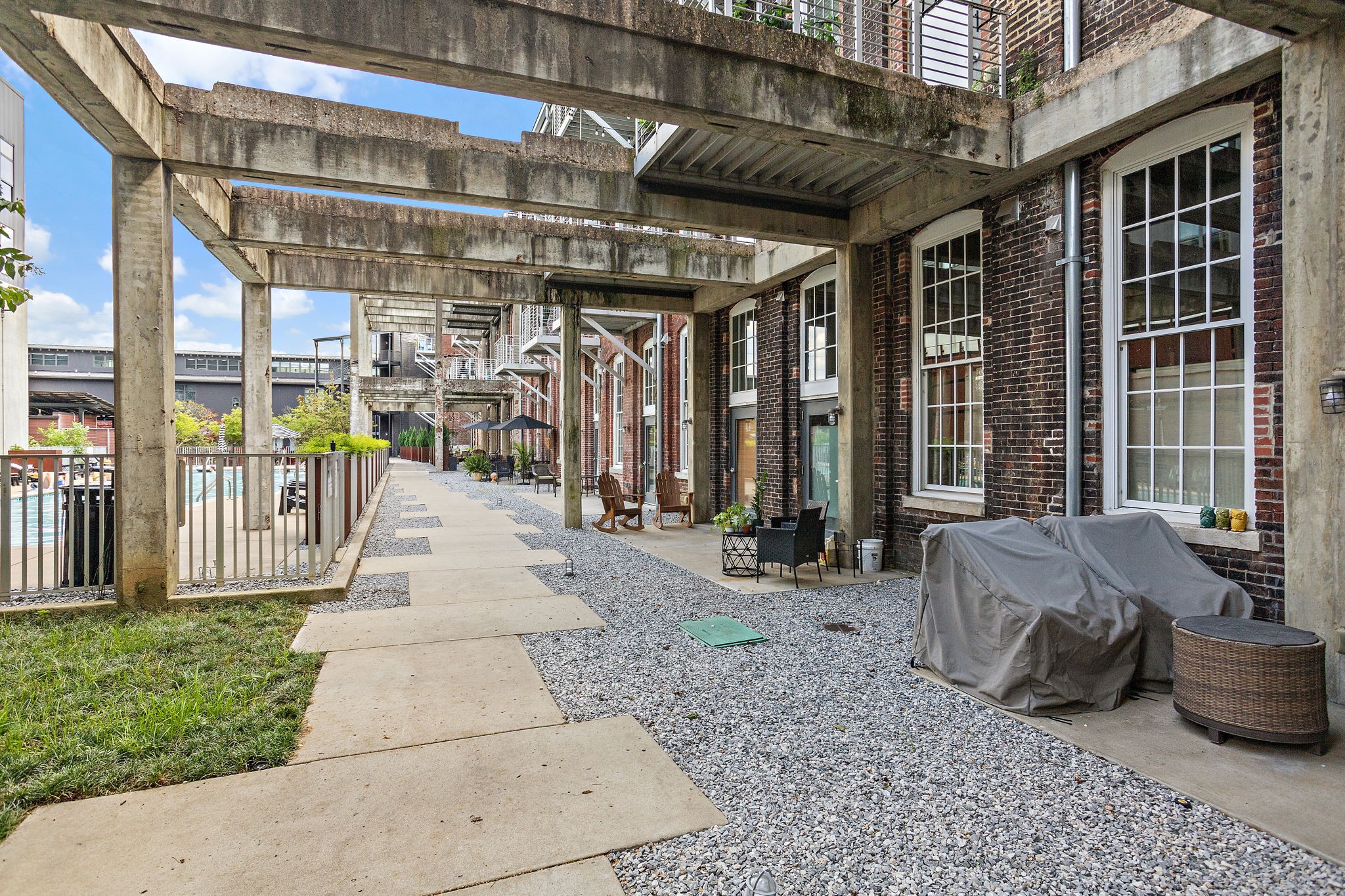 1350 Rosa L Parks Blvd Unit: 255