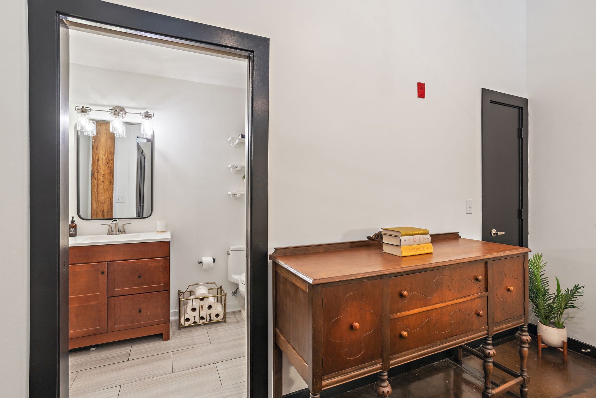 1350 Rosa L Parks Blvd Unit: 255