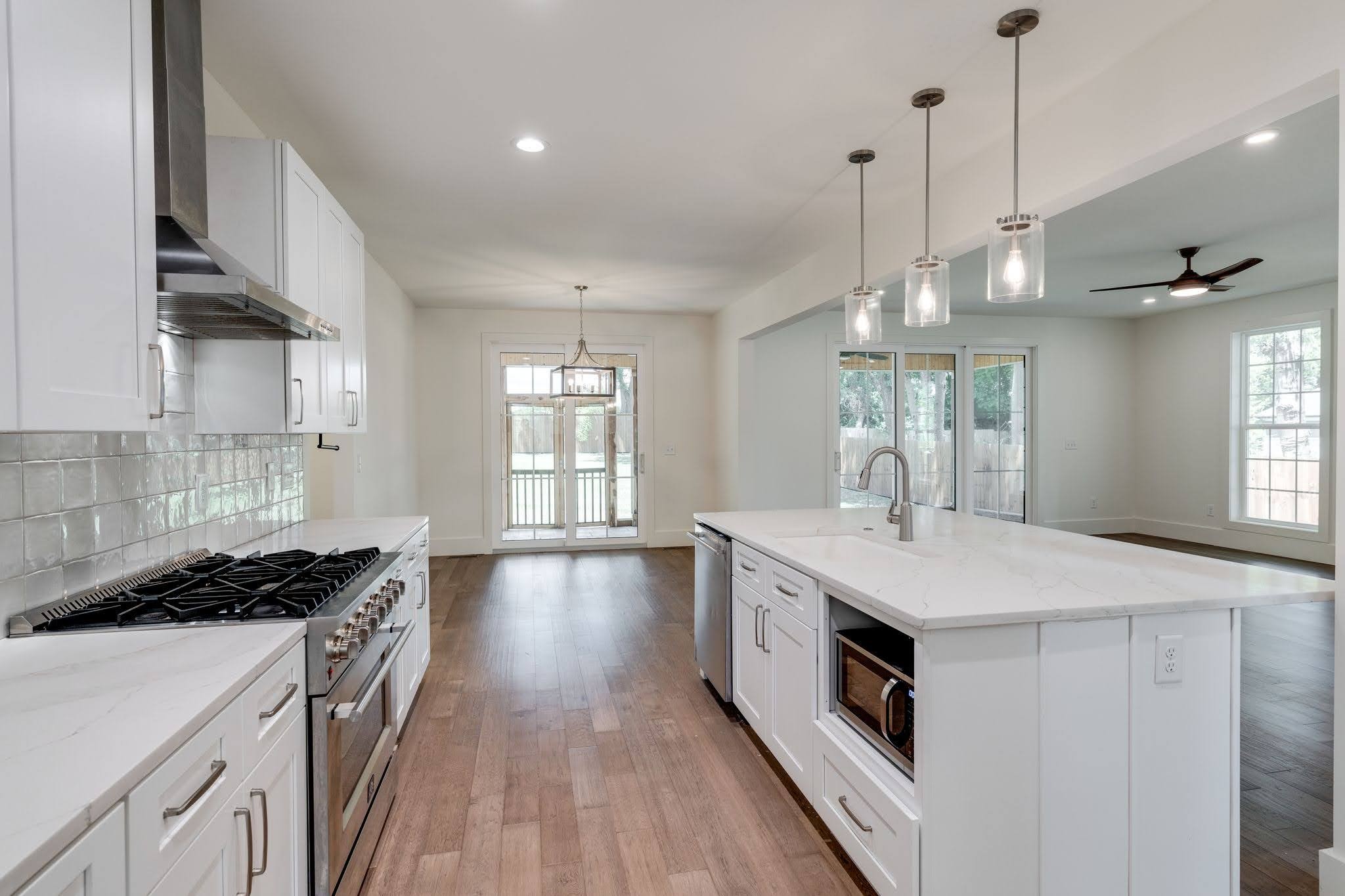 3011 Harlin Dr
