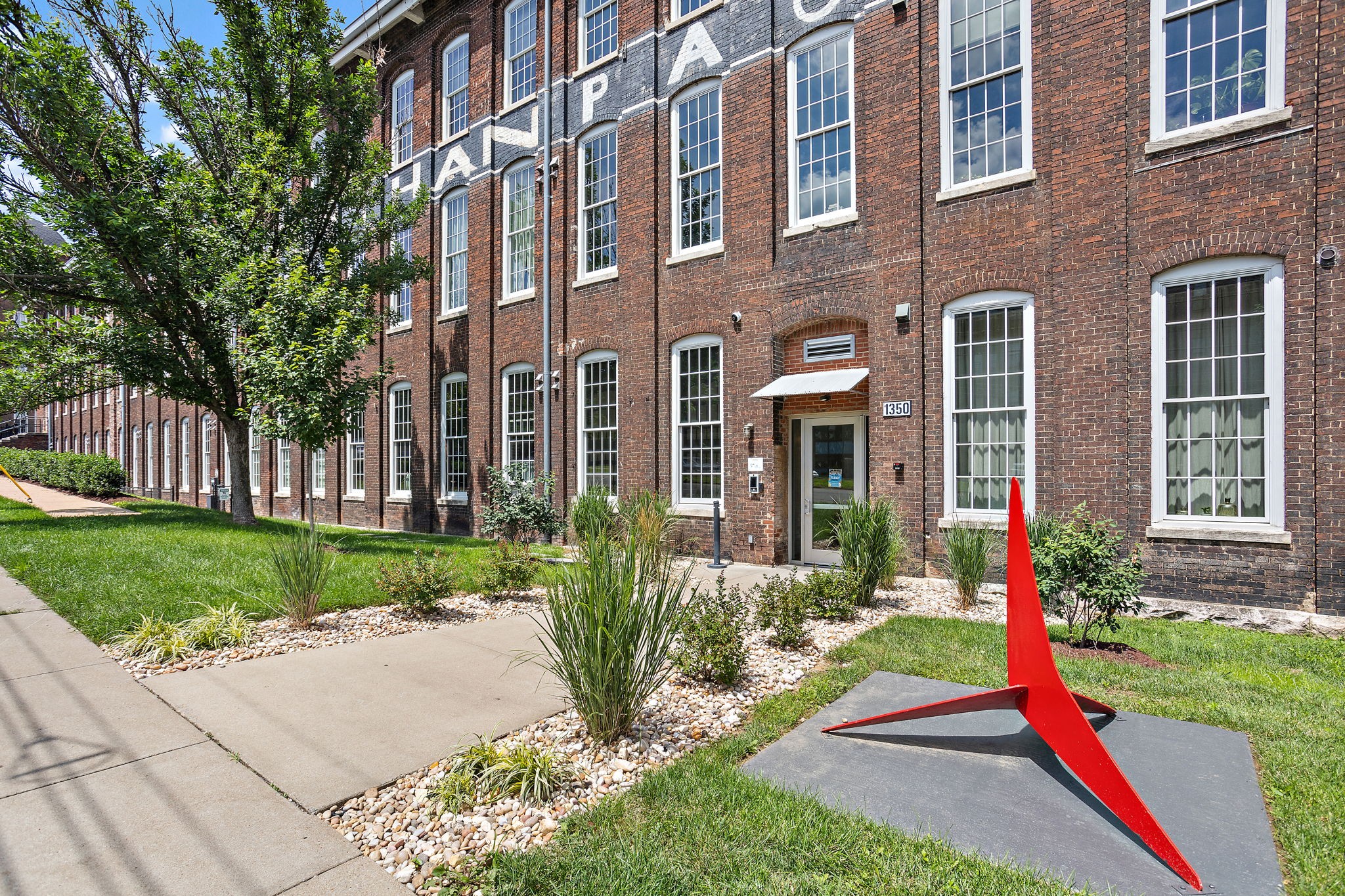 1350 Rosa L Parks Blvd Unit: 255