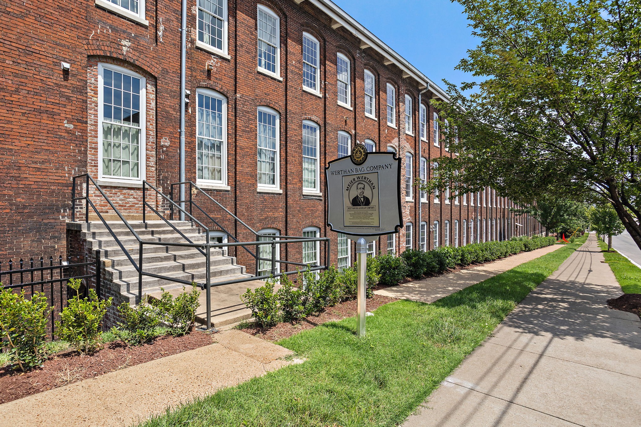 1350 Rosa L Parks Blvd Unit: 255