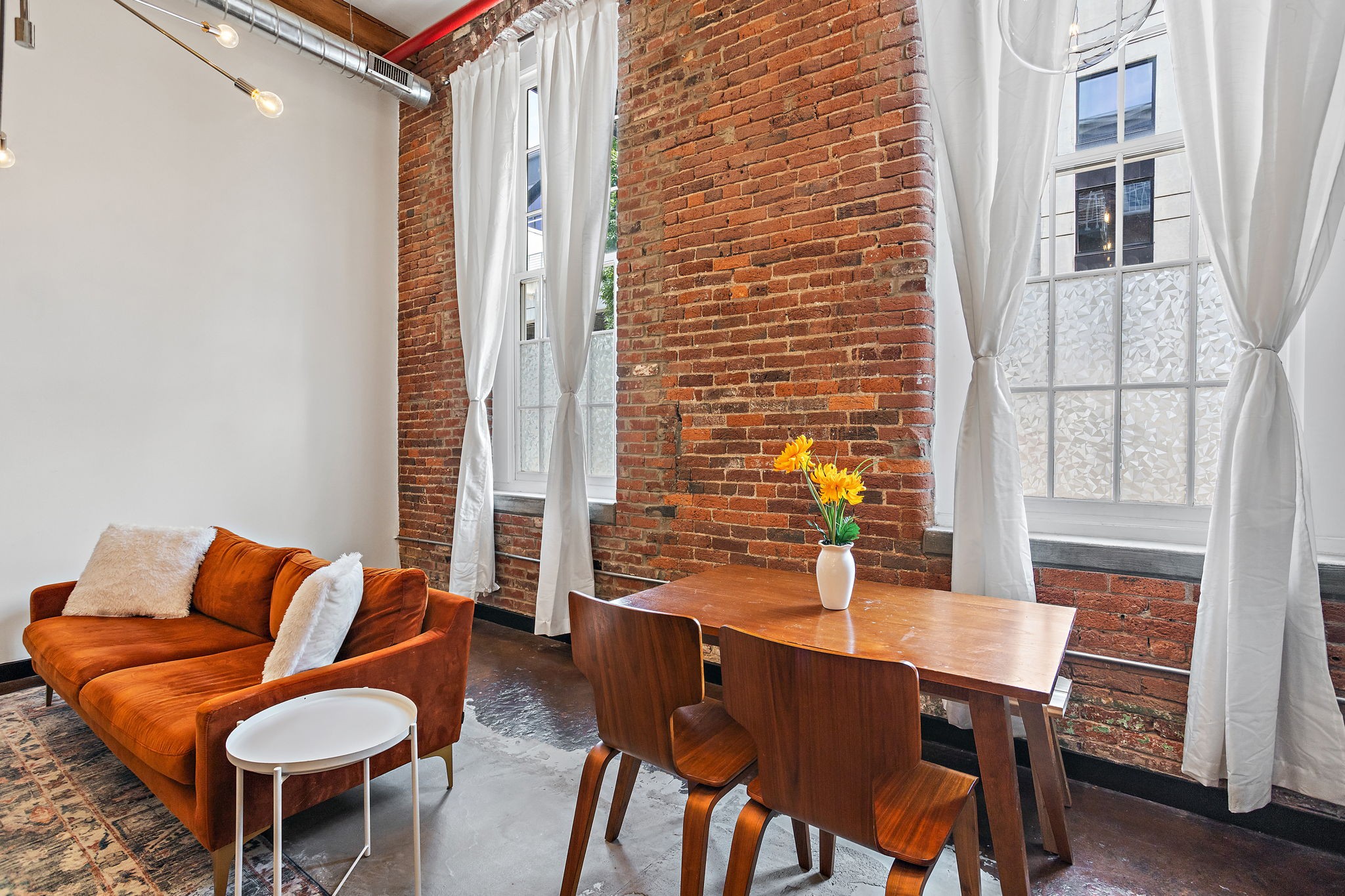 1350 Rosa L Parks Blvd Unit: 255