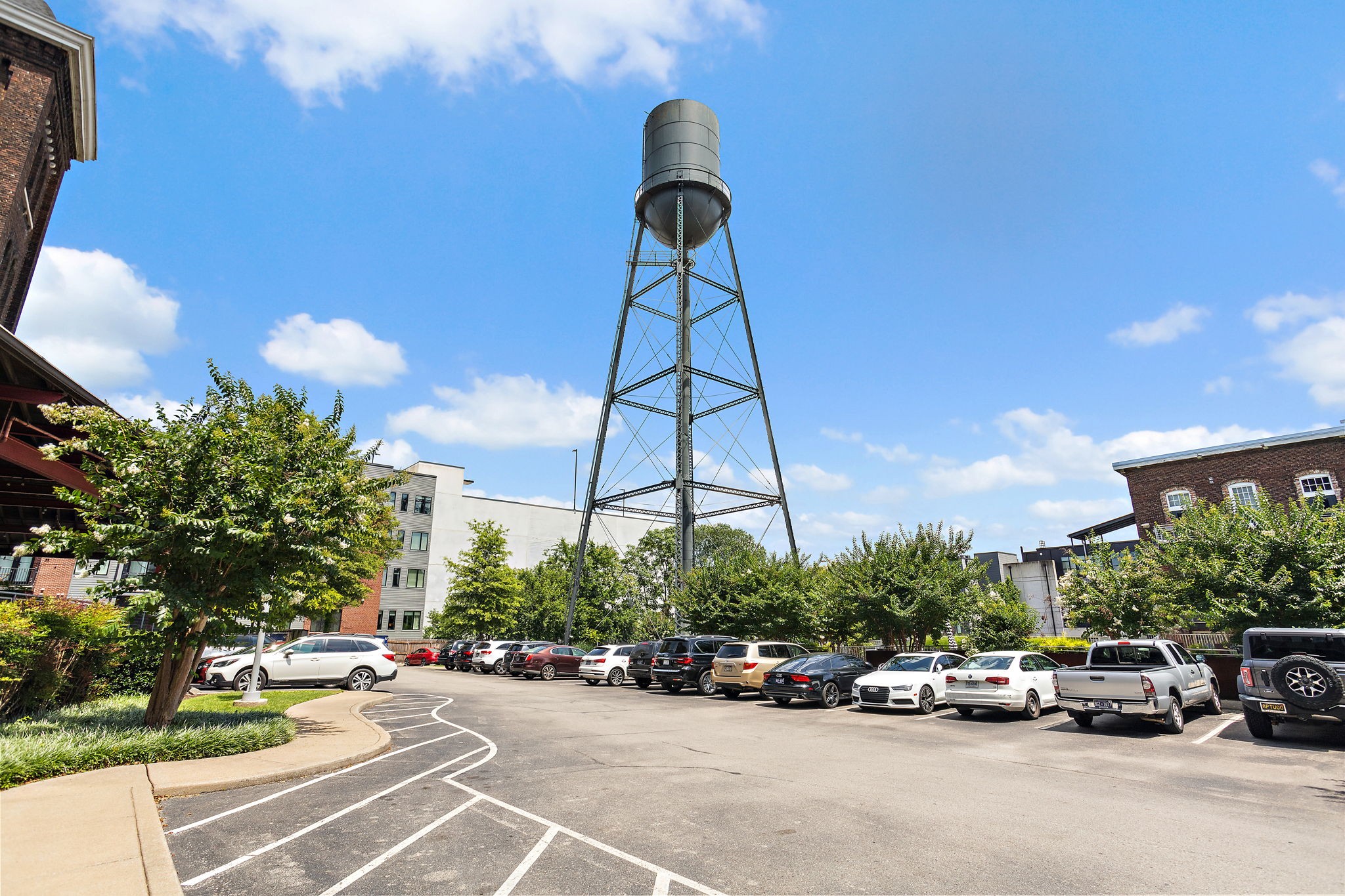 1350 Rosa L Parks Blvd Unit: 255