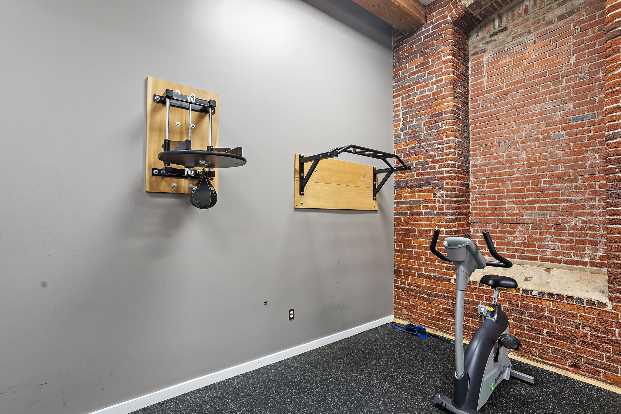 1350 Rosa L Parks Blvd Unit: 255