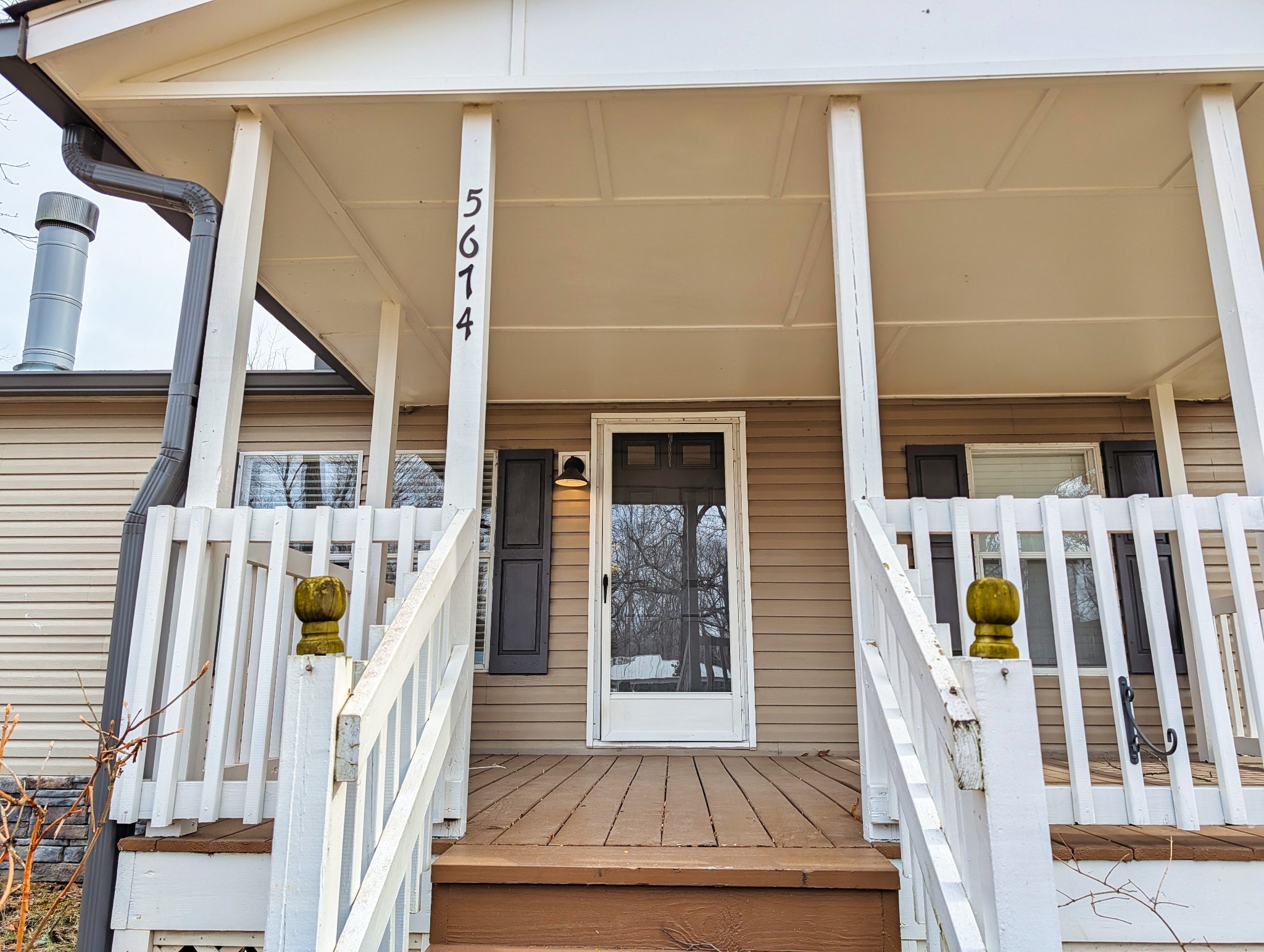 5674 Bending Chestnut Rd