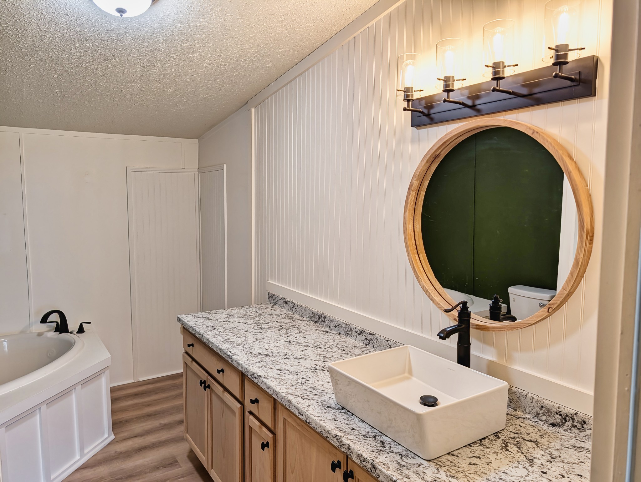 5674 Bending Chestnut Rd