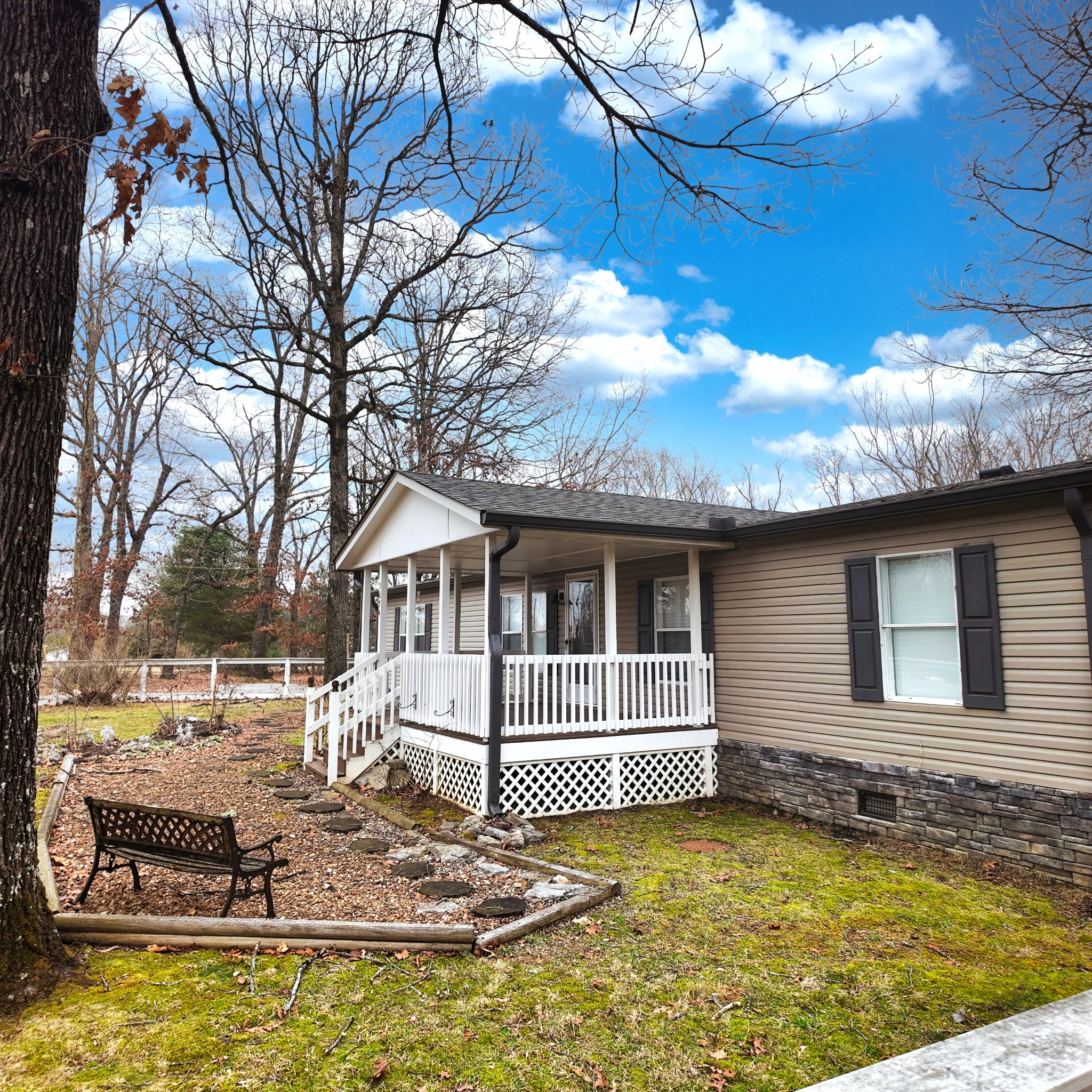 5674 Bending Chestnut Rd