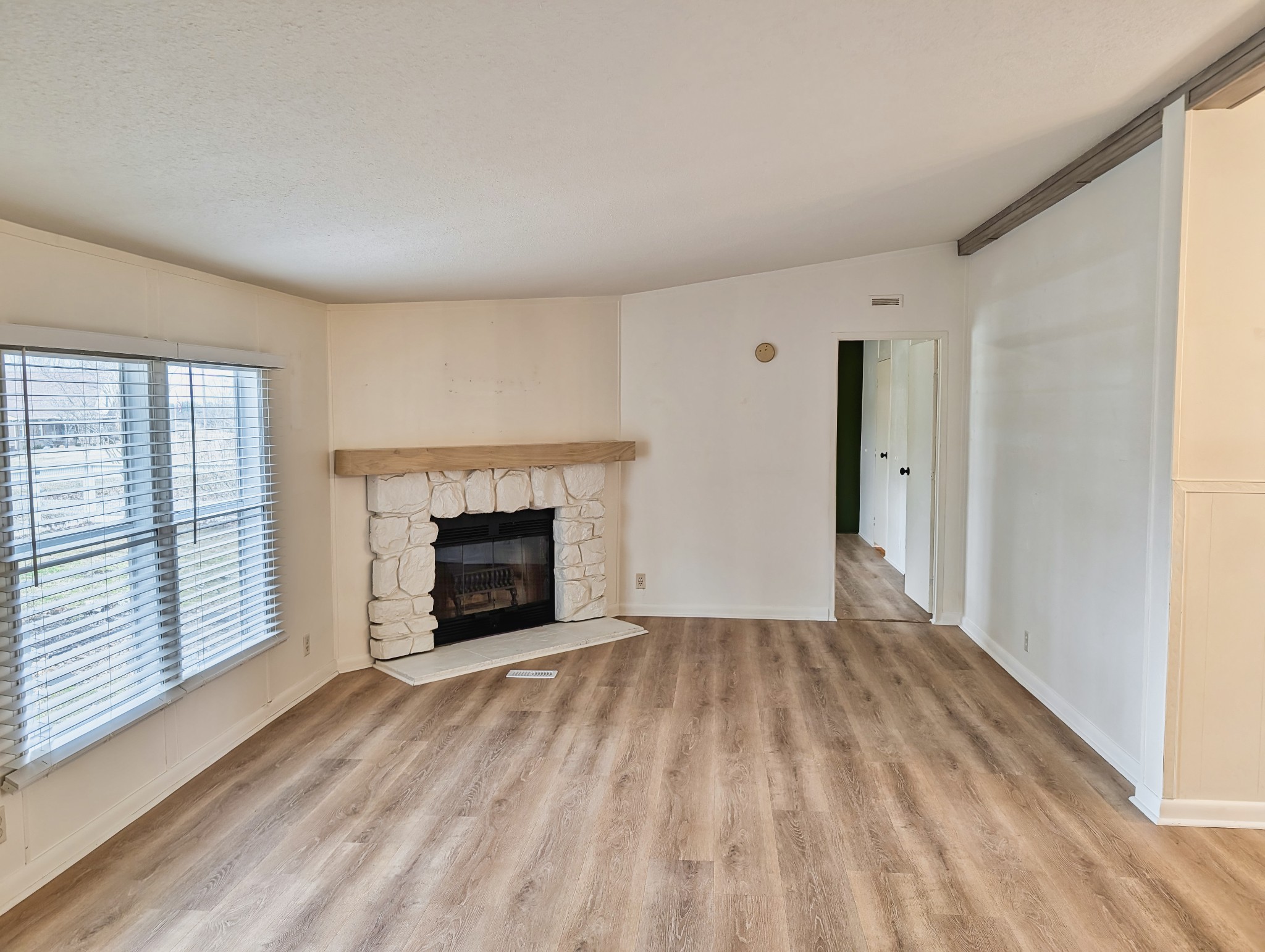 5674 Bending Chestnut Rd