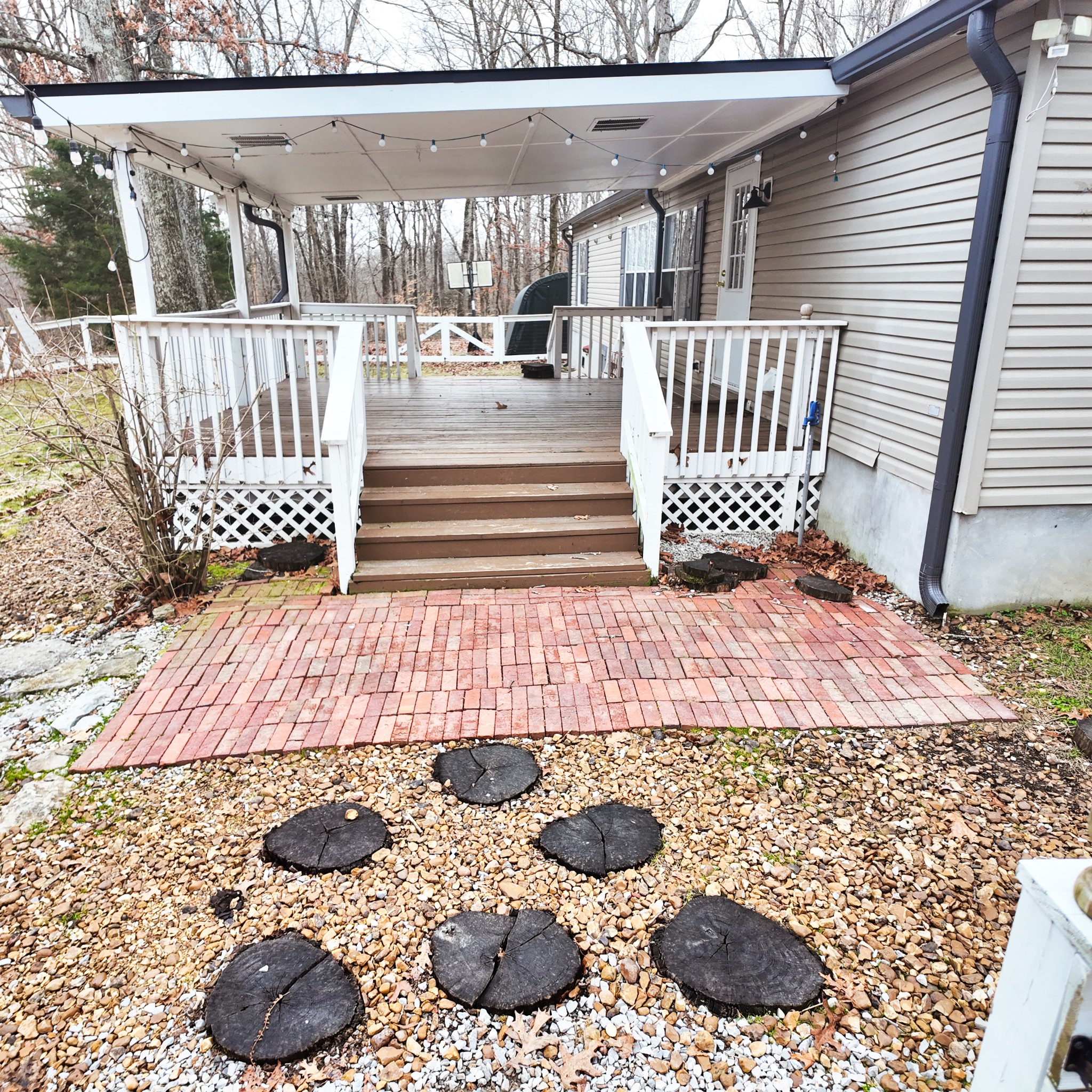 5674 Bending Chestnut Rd