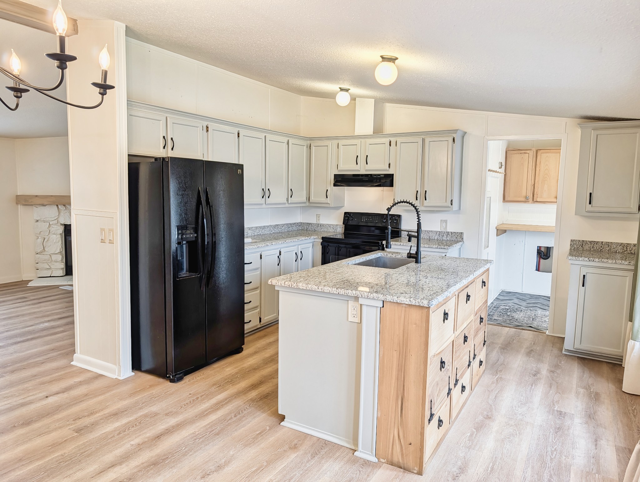 5674 Bending Chestnut Rd