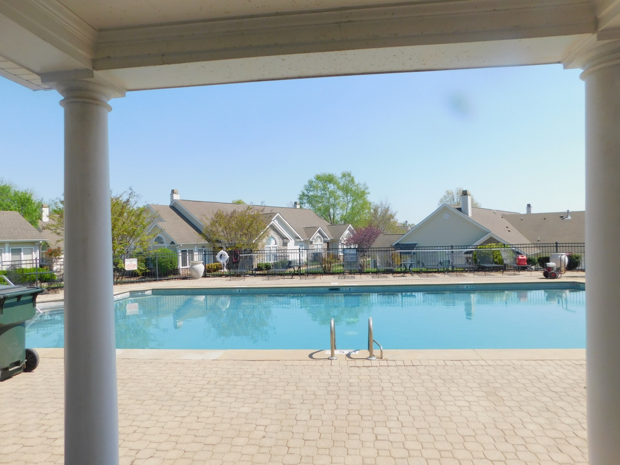 825 Browns Ln Unit: #1404