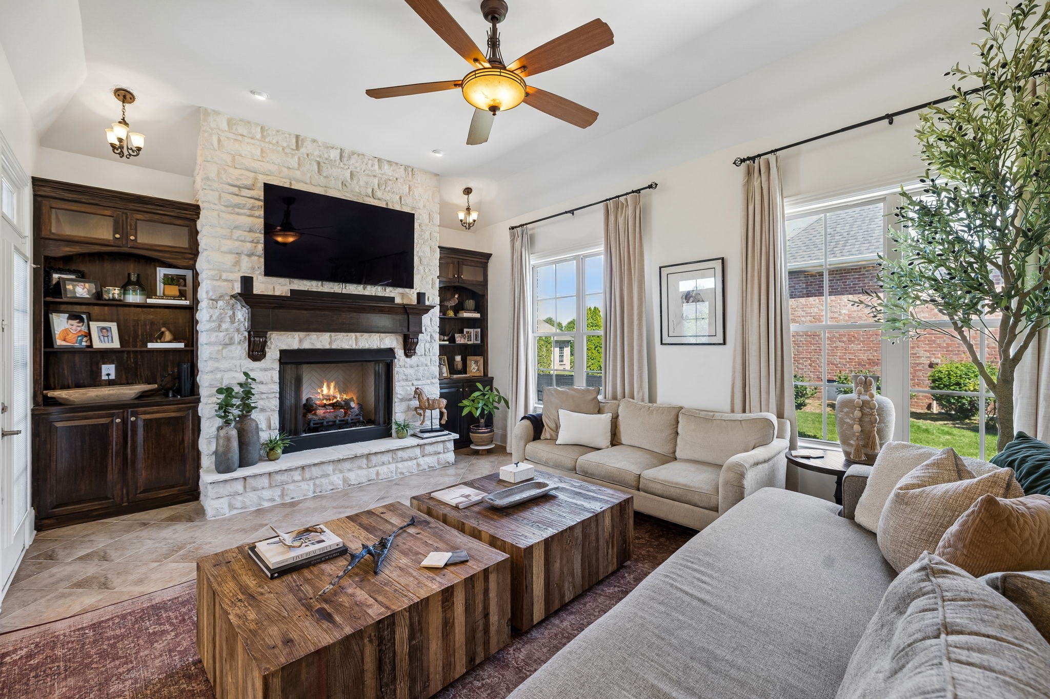 621 Gardenia Way
