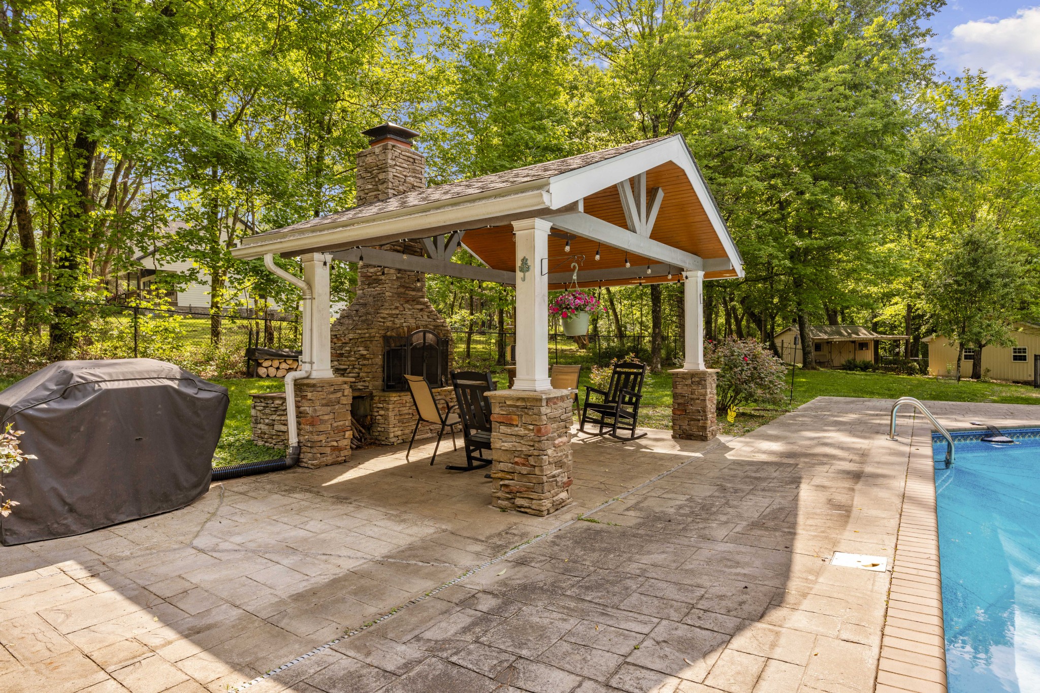 4575 Yates Rd