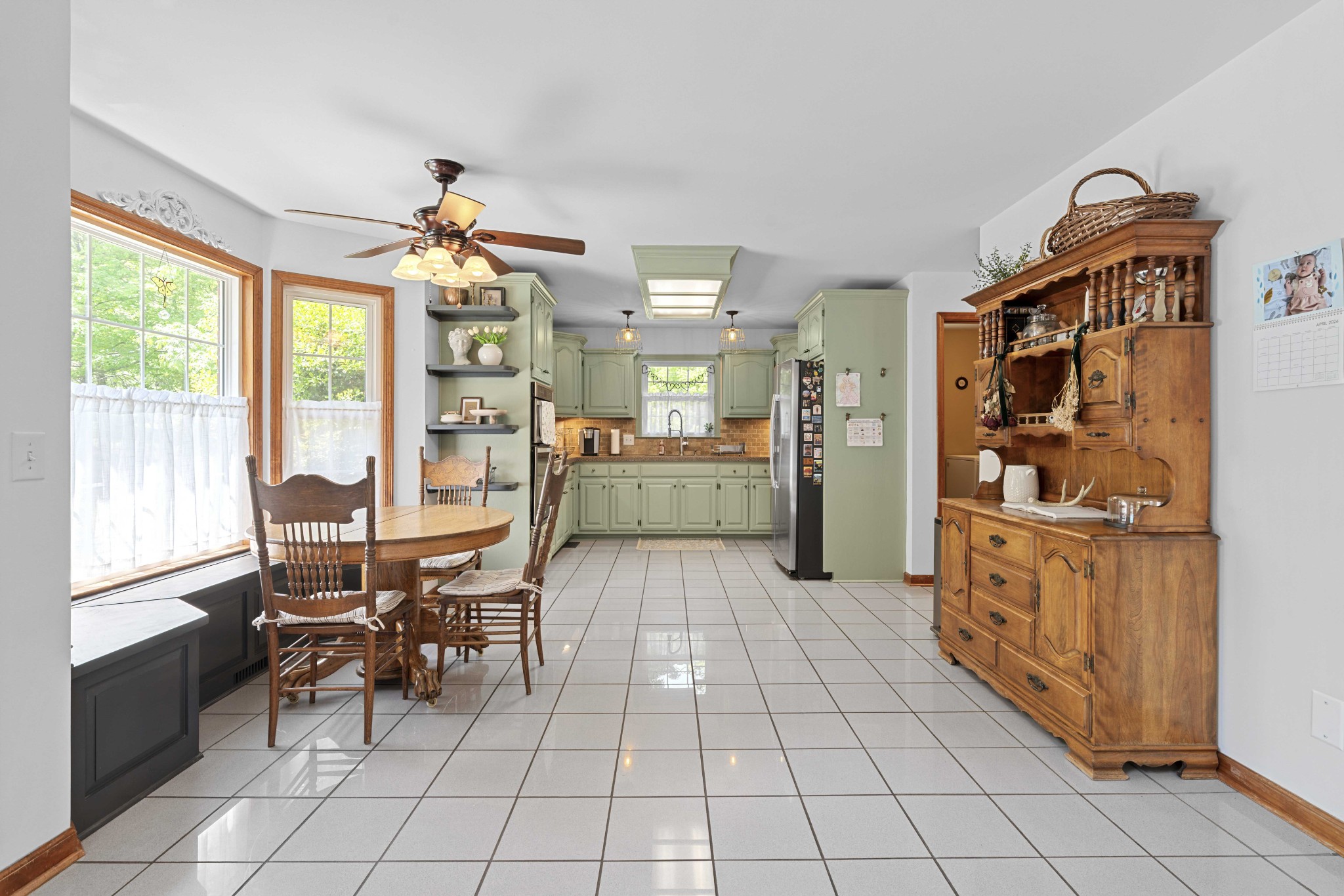 4575 Yates Rd