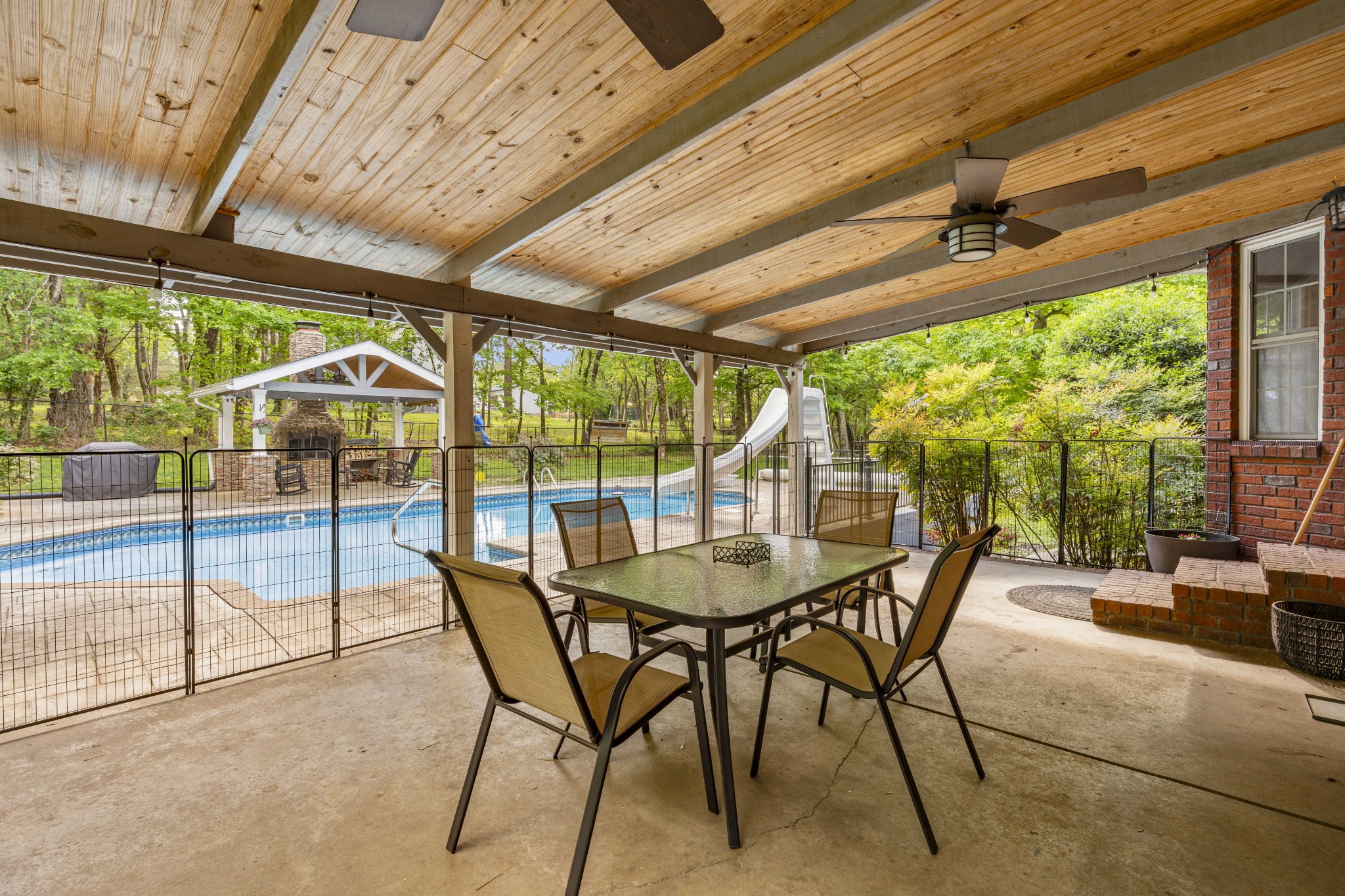 4575 Yates Rd
