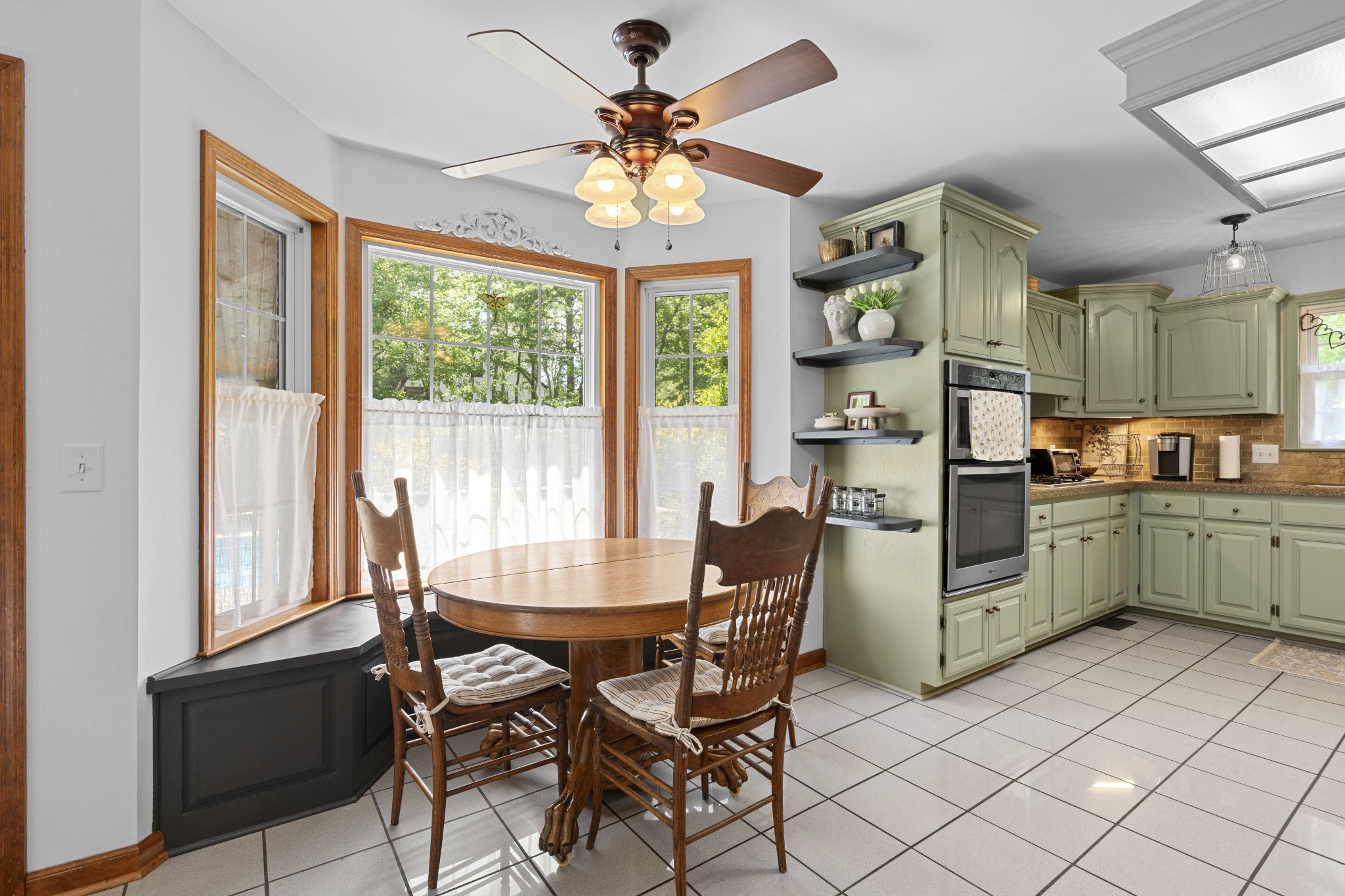 4575 Yates Rd
