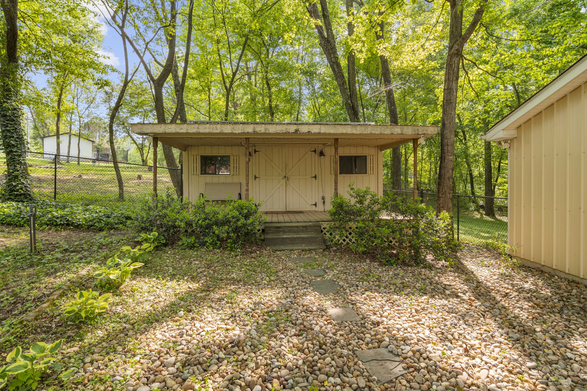 4575 Yates Rd