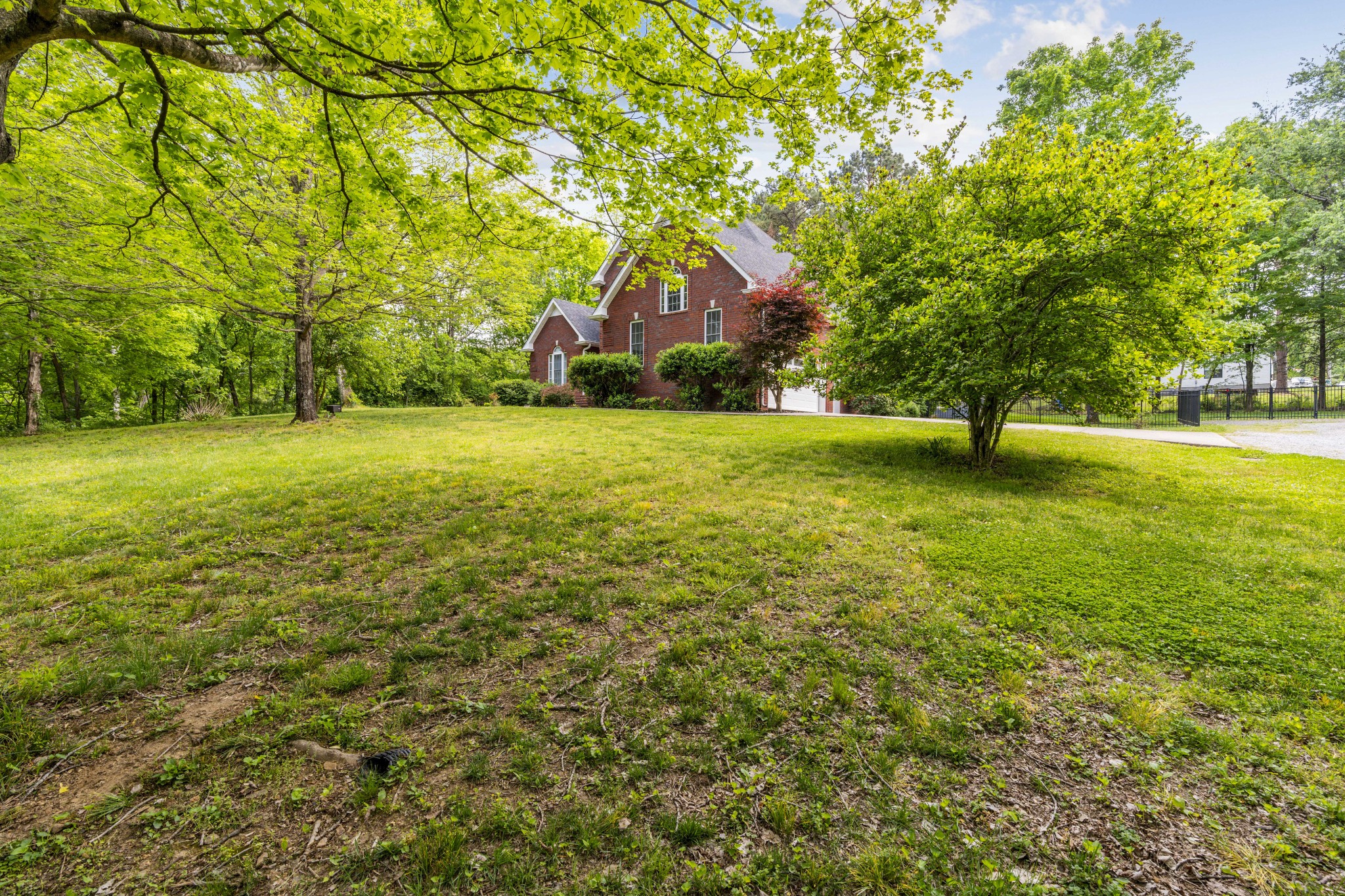 4575 Yates Rd