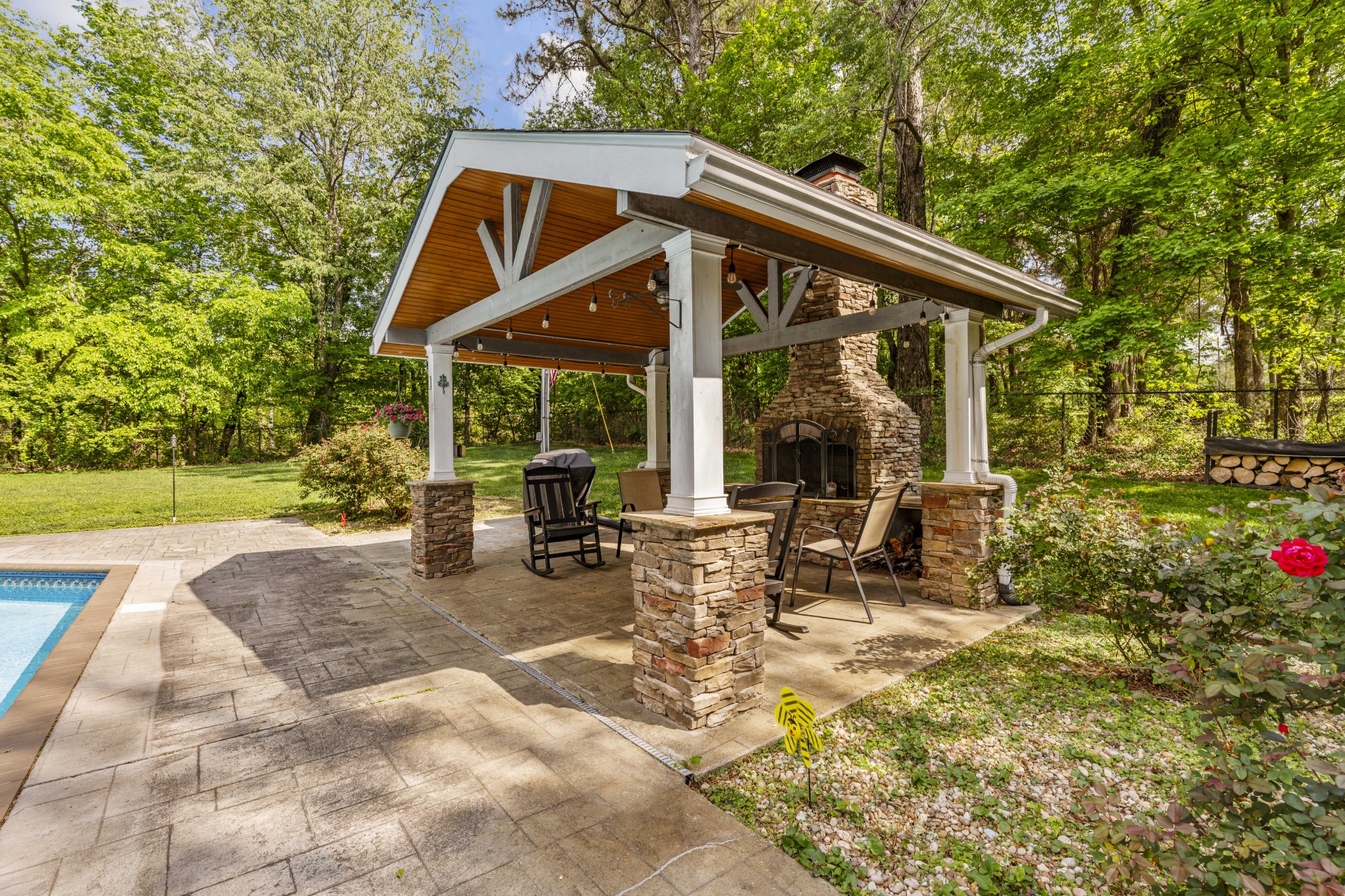 4575 Yates Rd