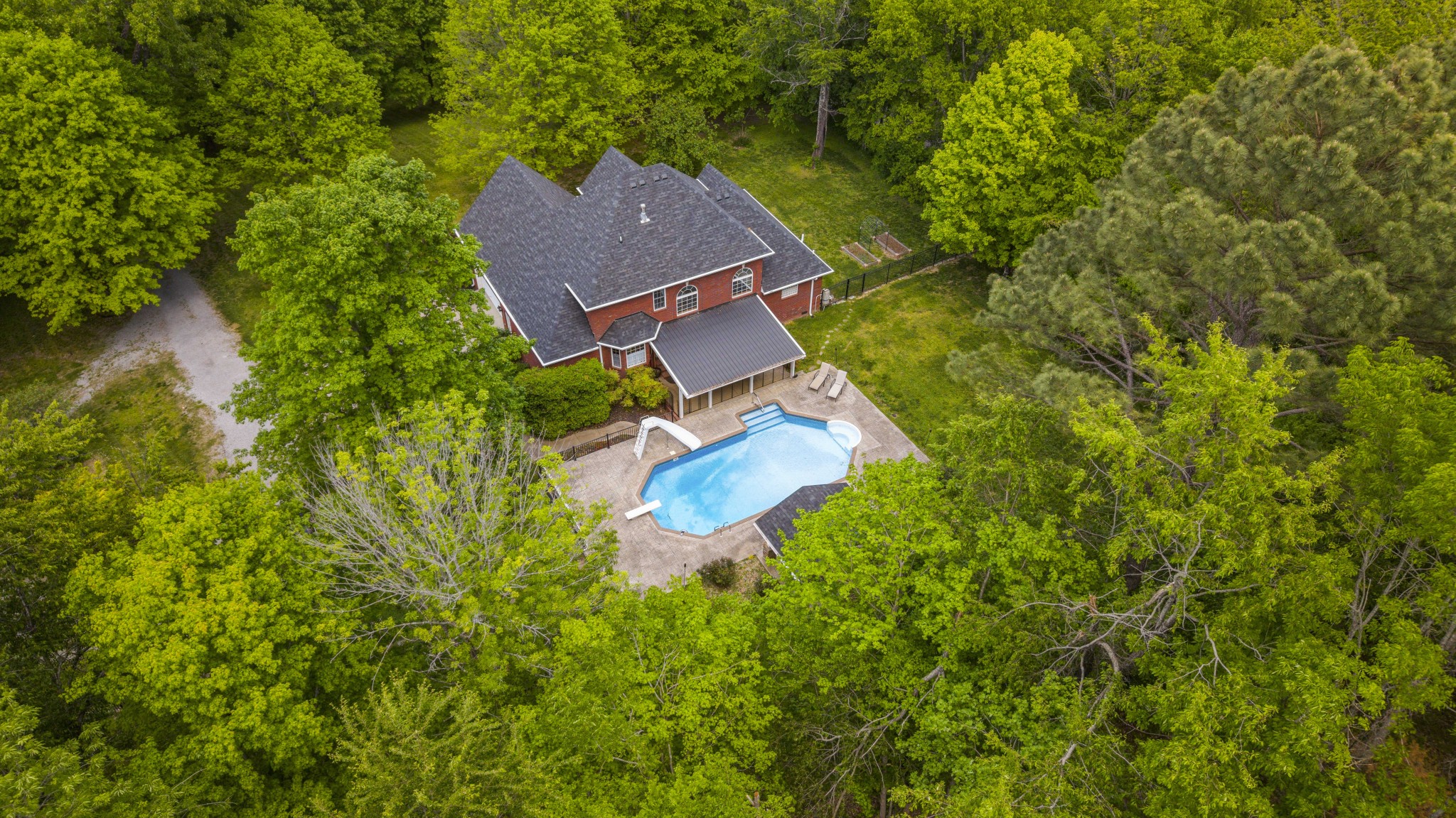 4575 Yates Rd