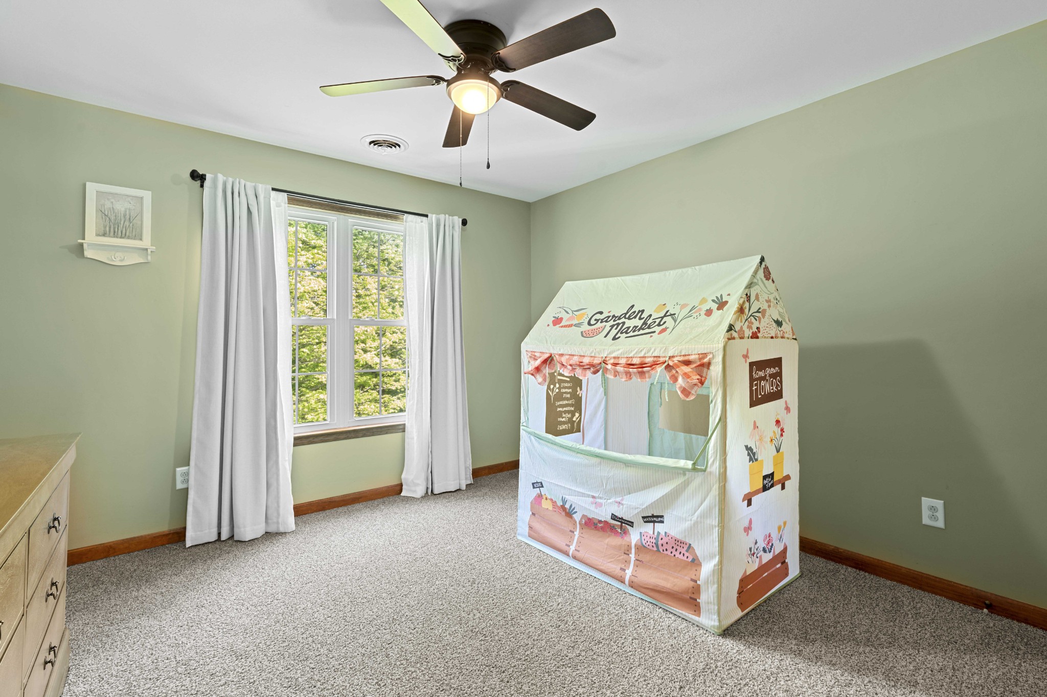 4575 Yates Rd