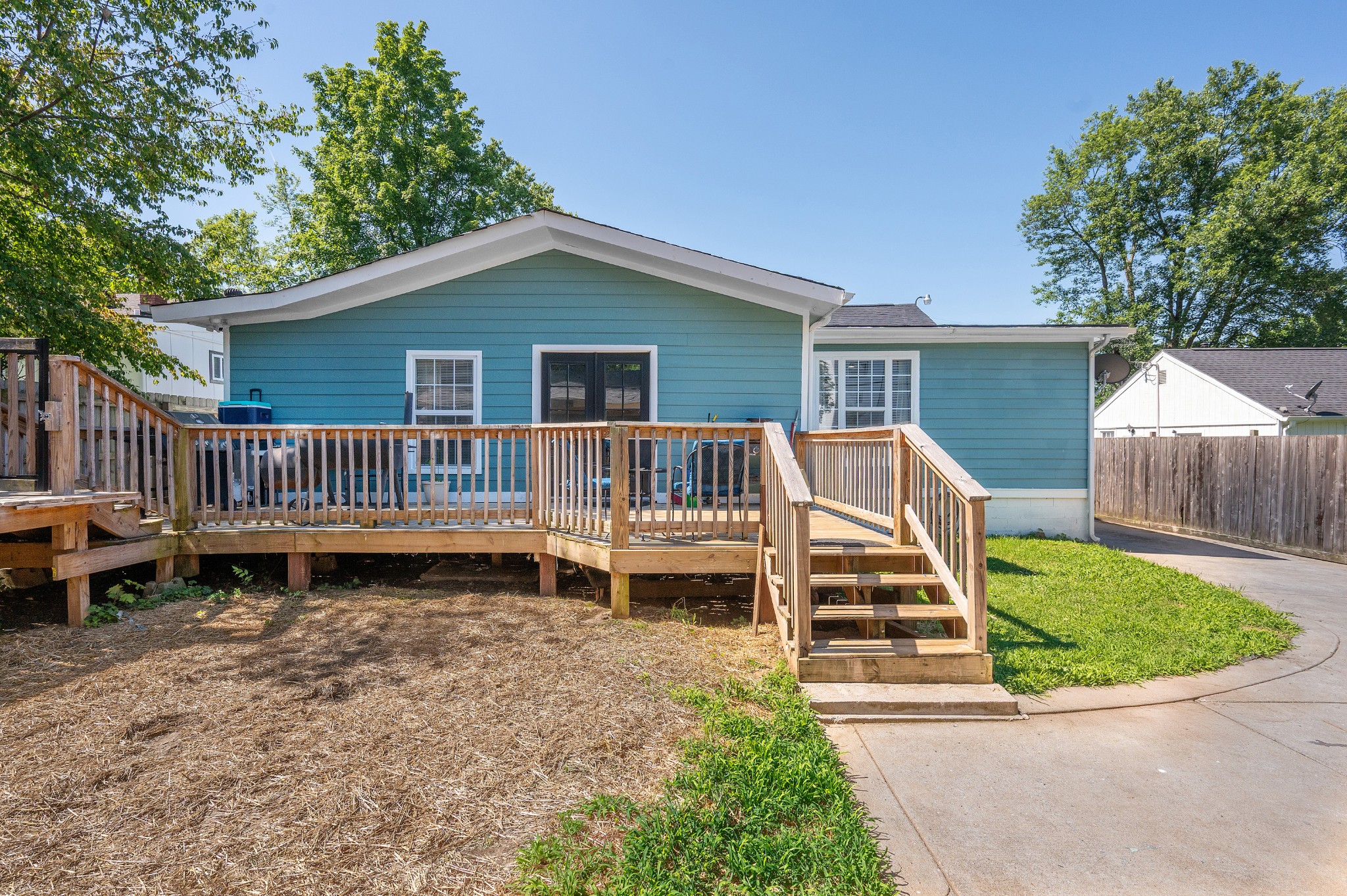 925 Chickasaw Ave
