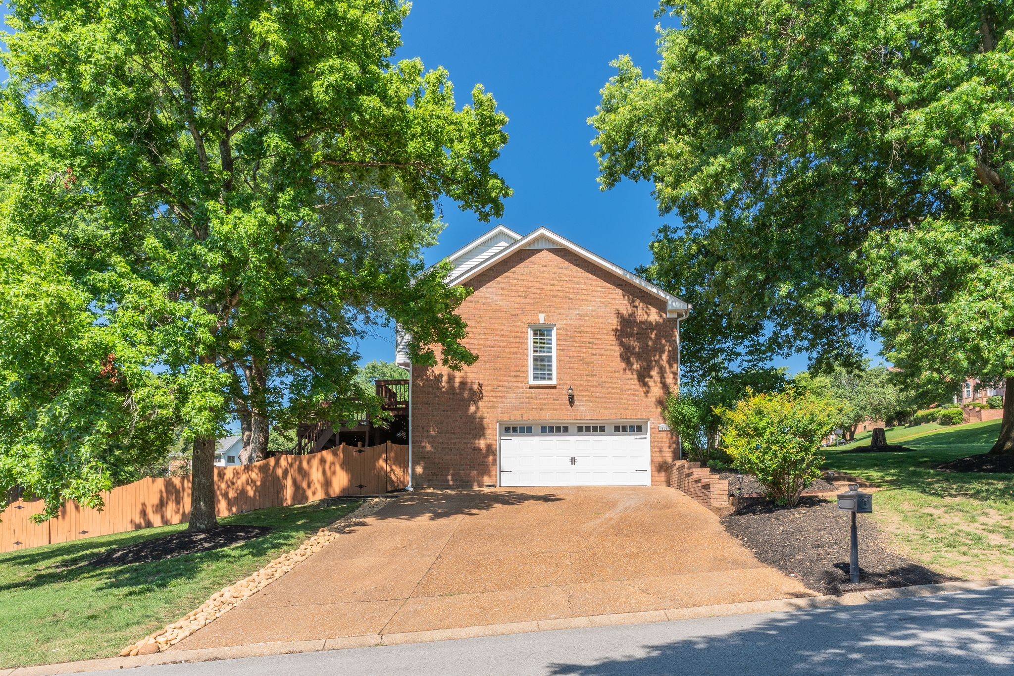 612 Indian Hills Mound