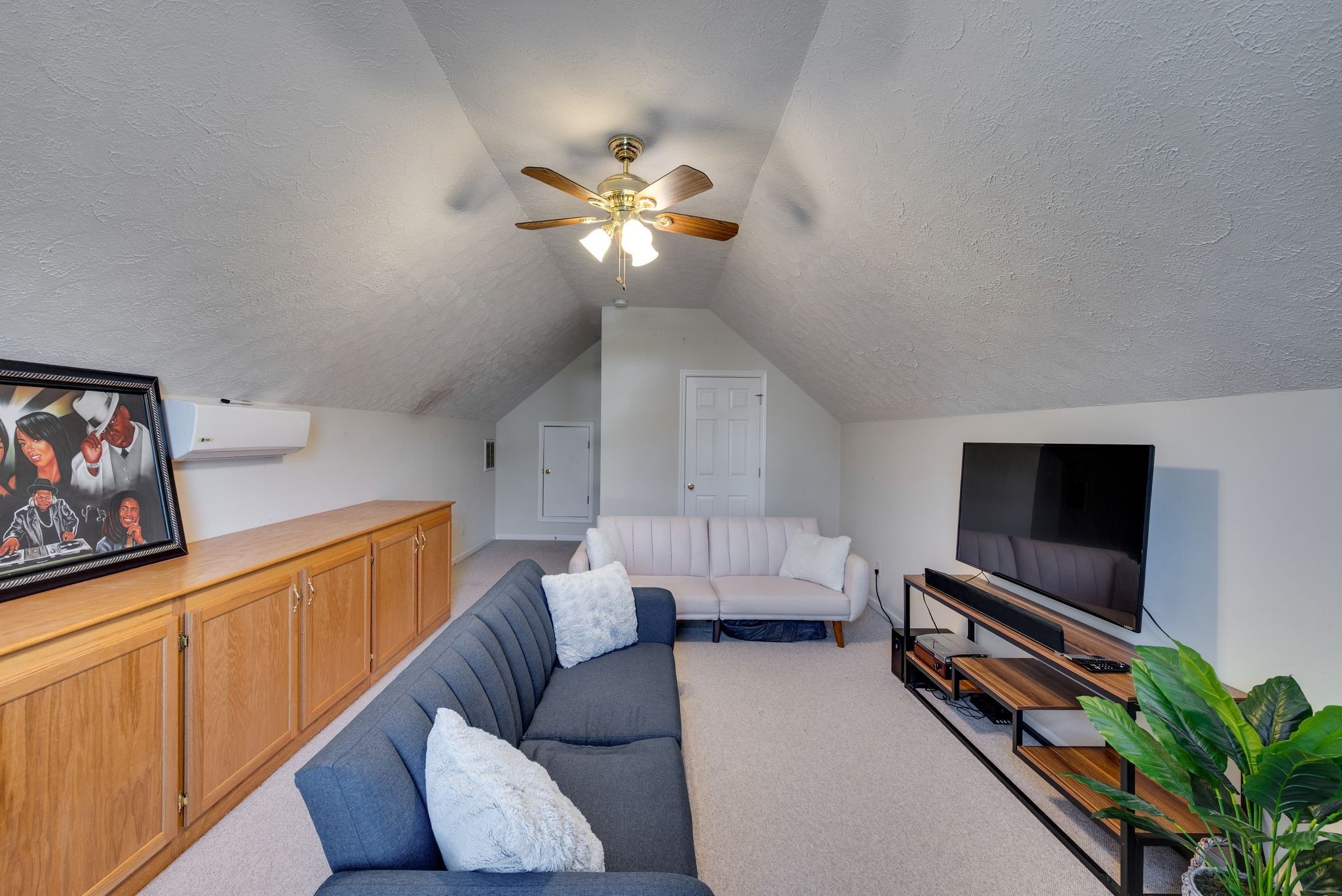6944 Sunnywood Dr