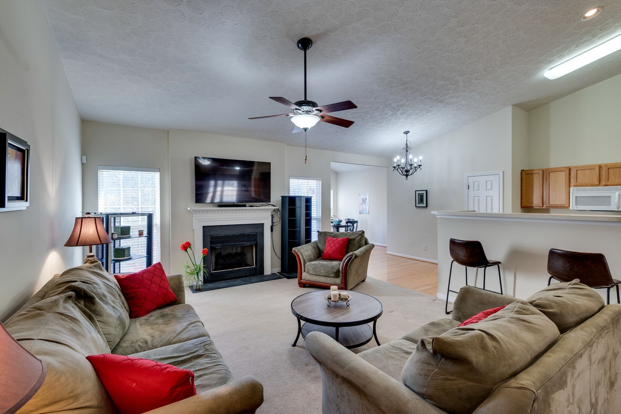 6944 Sunnywood Dr